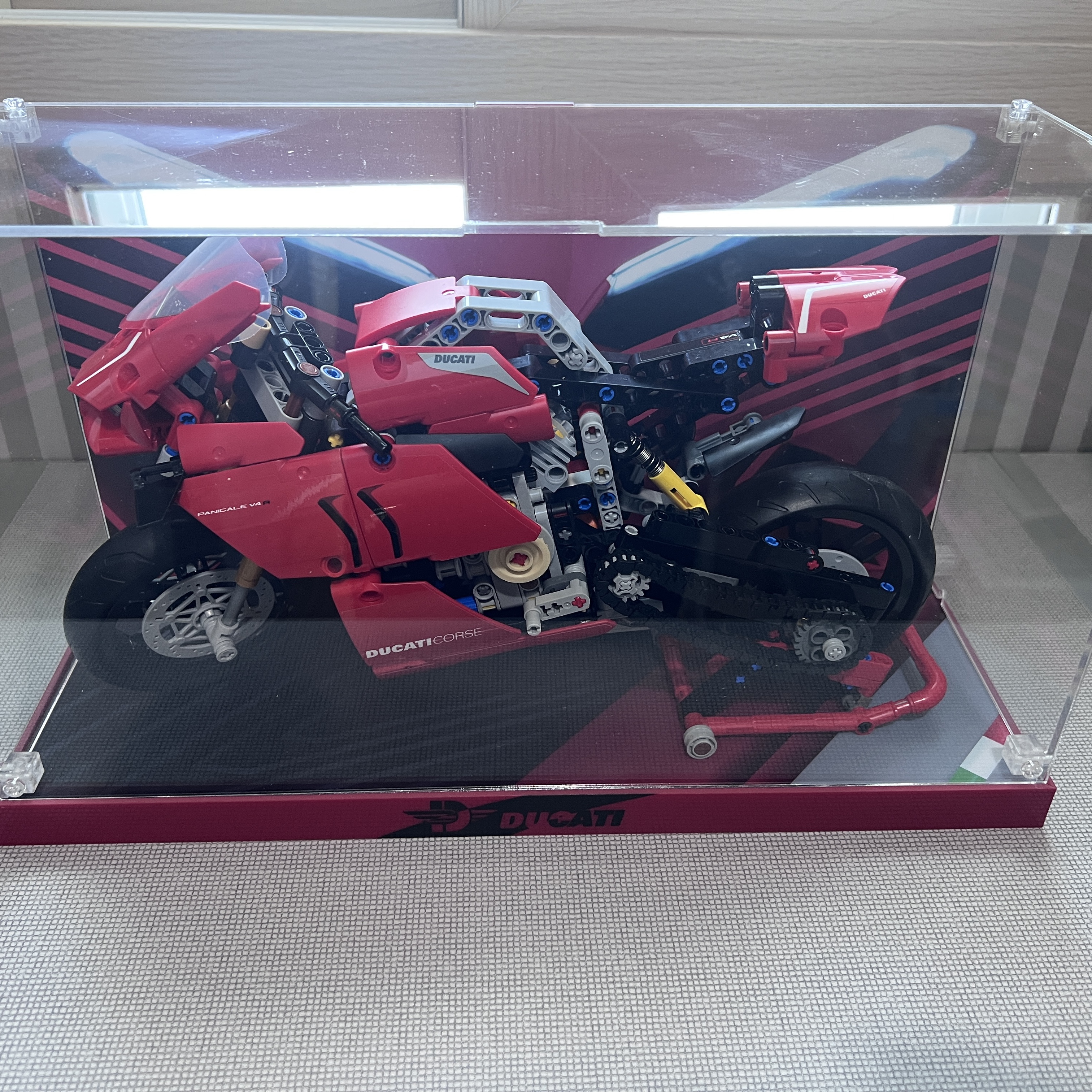 Lego Ducati Panigale V4 R 착용 스타일 - 4