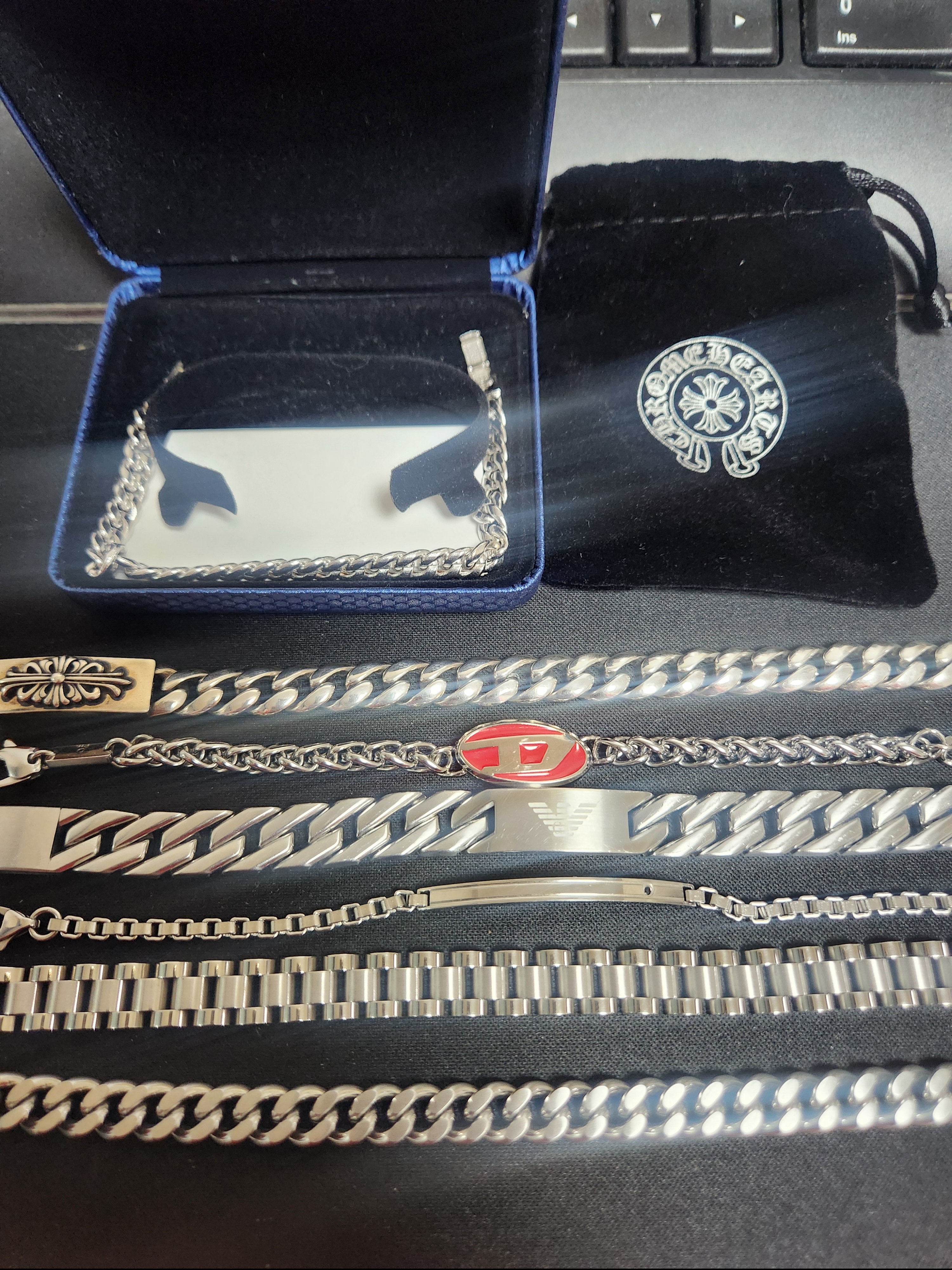 Diesel Dx1445 Red Enamel and Stainless Steel Chain Bracelet Silver ์ฐฉ์ฉ ์คํ์ผ