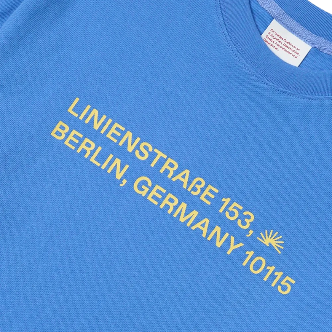 베를린 포토북 디스트리뷰션 002 수베니어 티 라이트 블루(Berlin Photobook Distribution 002 Souvenir Tee Light Blue) - 2