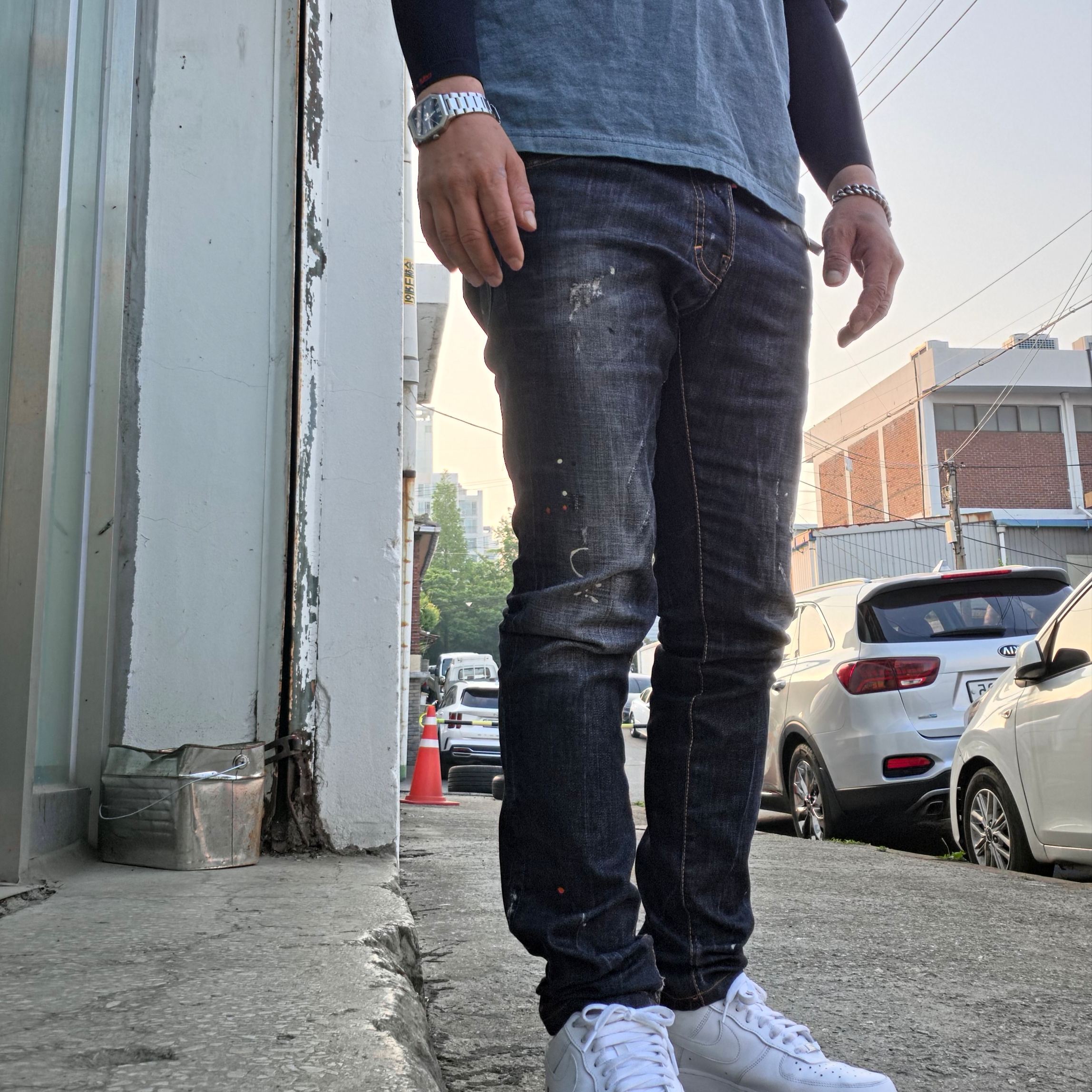 Stussy Burly Stone Washed Tee Navy, Dsquared2 Cool Guy Jeans Black 착용 스타일 - 2
