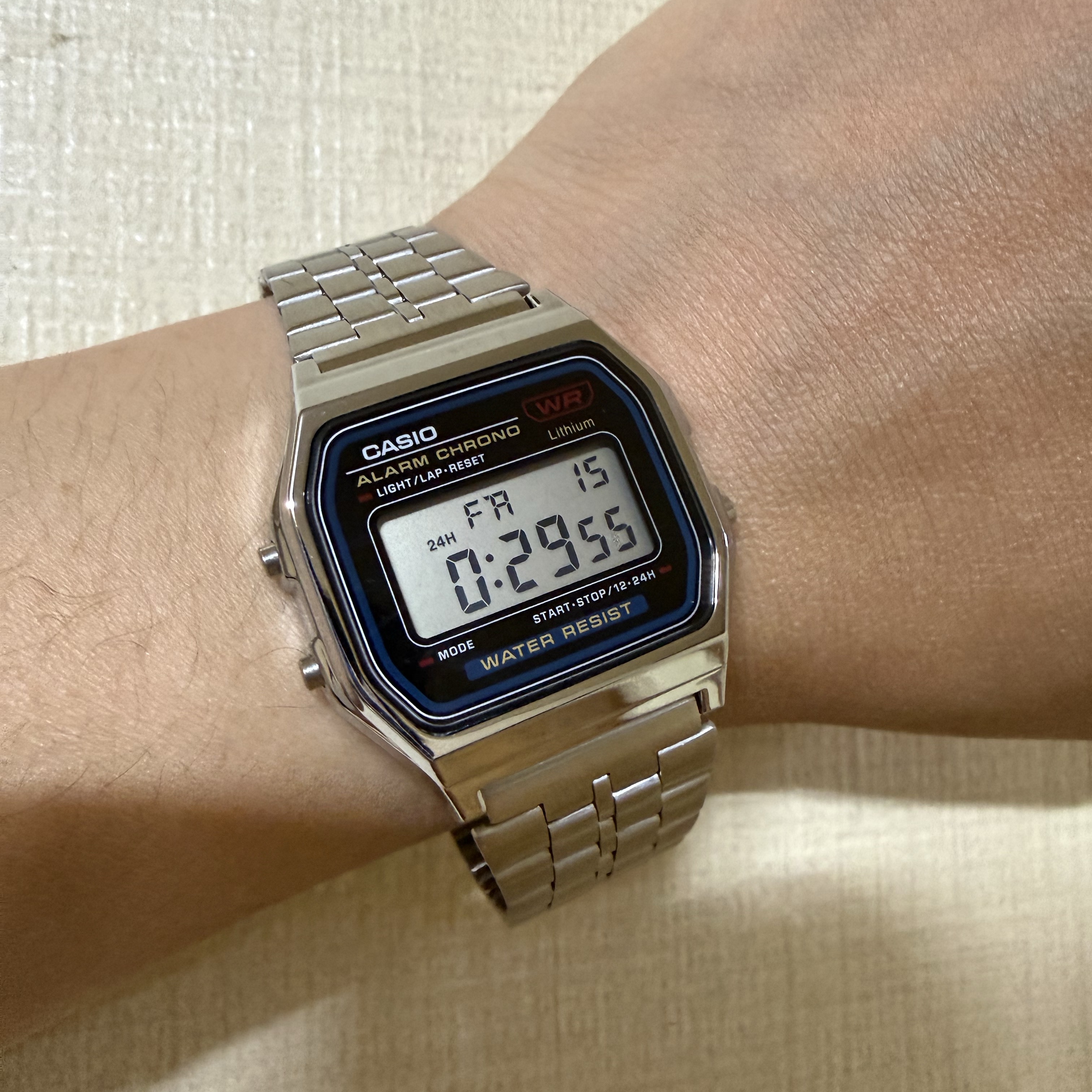 Casio A-159WA-N1 착용 스타일 - 2