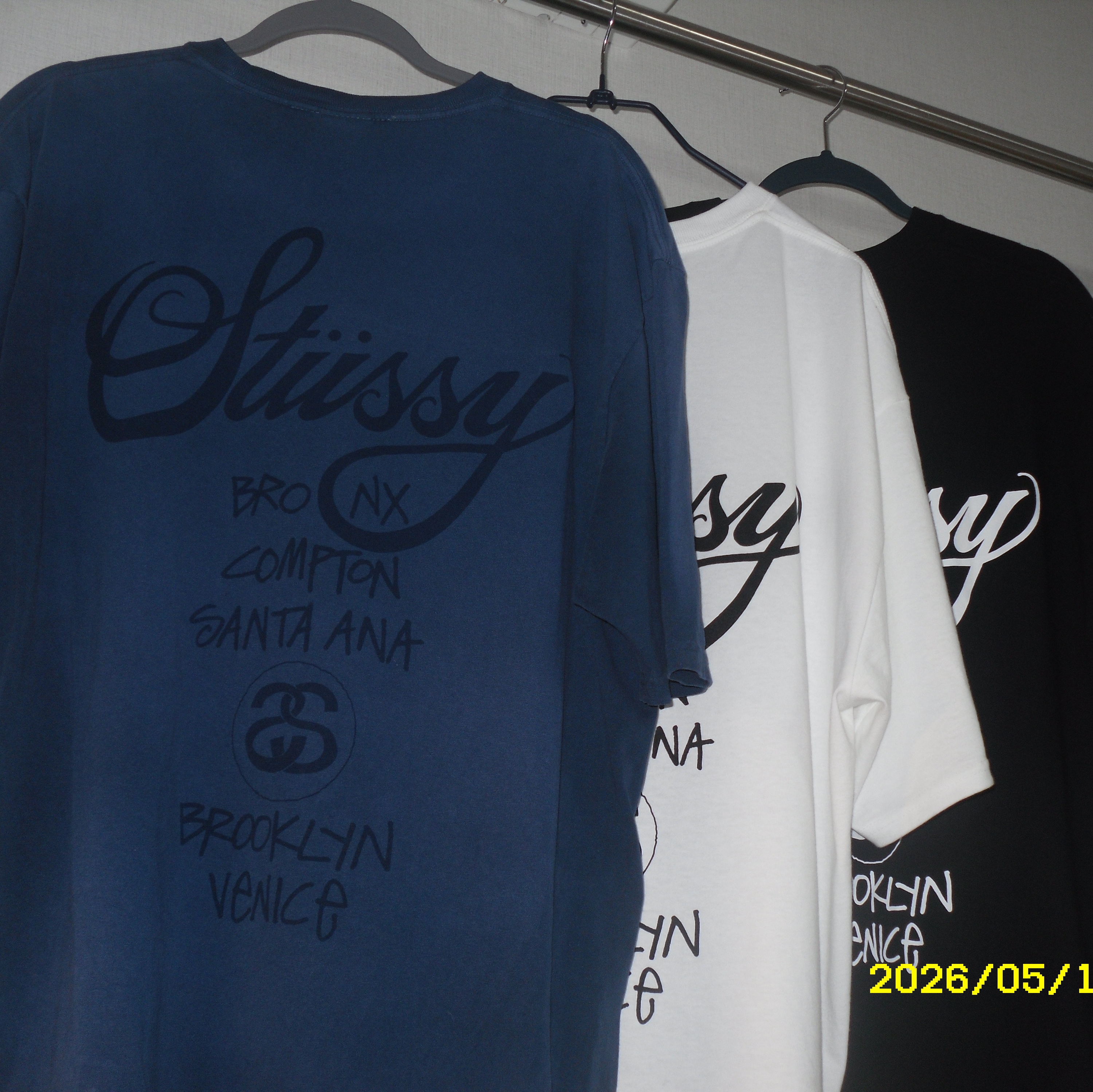 Stussy World Tour T-Shirt Black, Stussy World Tour T-Shirt Sun Faded Navy 착용 스타일