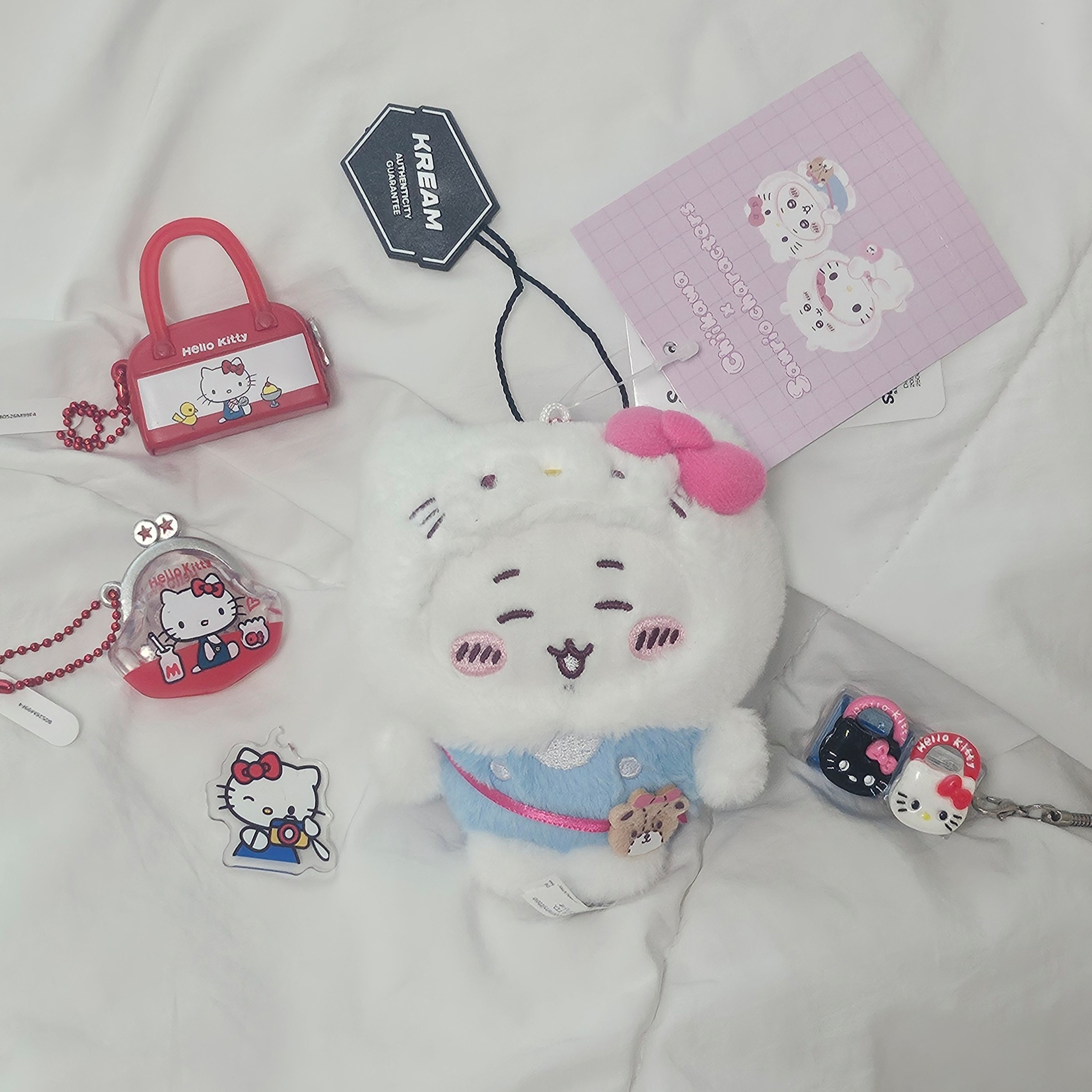 Sanrio x Chiikawa Hello Kitty Chiikawa Mascot Holder Chiikawa 착용 스타일