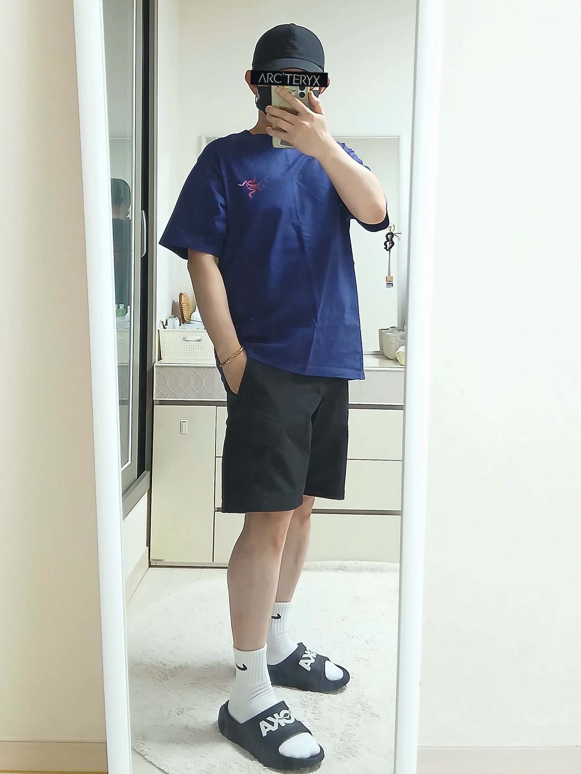 Arc'teryx Kragg Cotton Logo SS T-Shirt Soulsonic Dynasty, Arc'teryx Rampart Shorts 9 Inch Black 착용 스타일 - 1