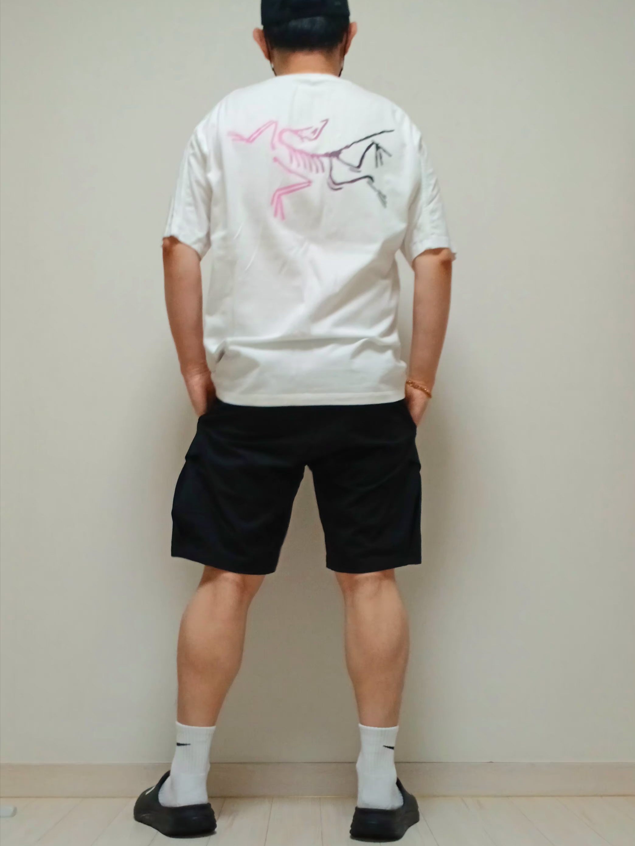 Arc'teryx Rampart Shorts 9 Inch Black, (W) Lululemon Fast and Free Ponytail Running Hat Black 착용 스타일 - 7