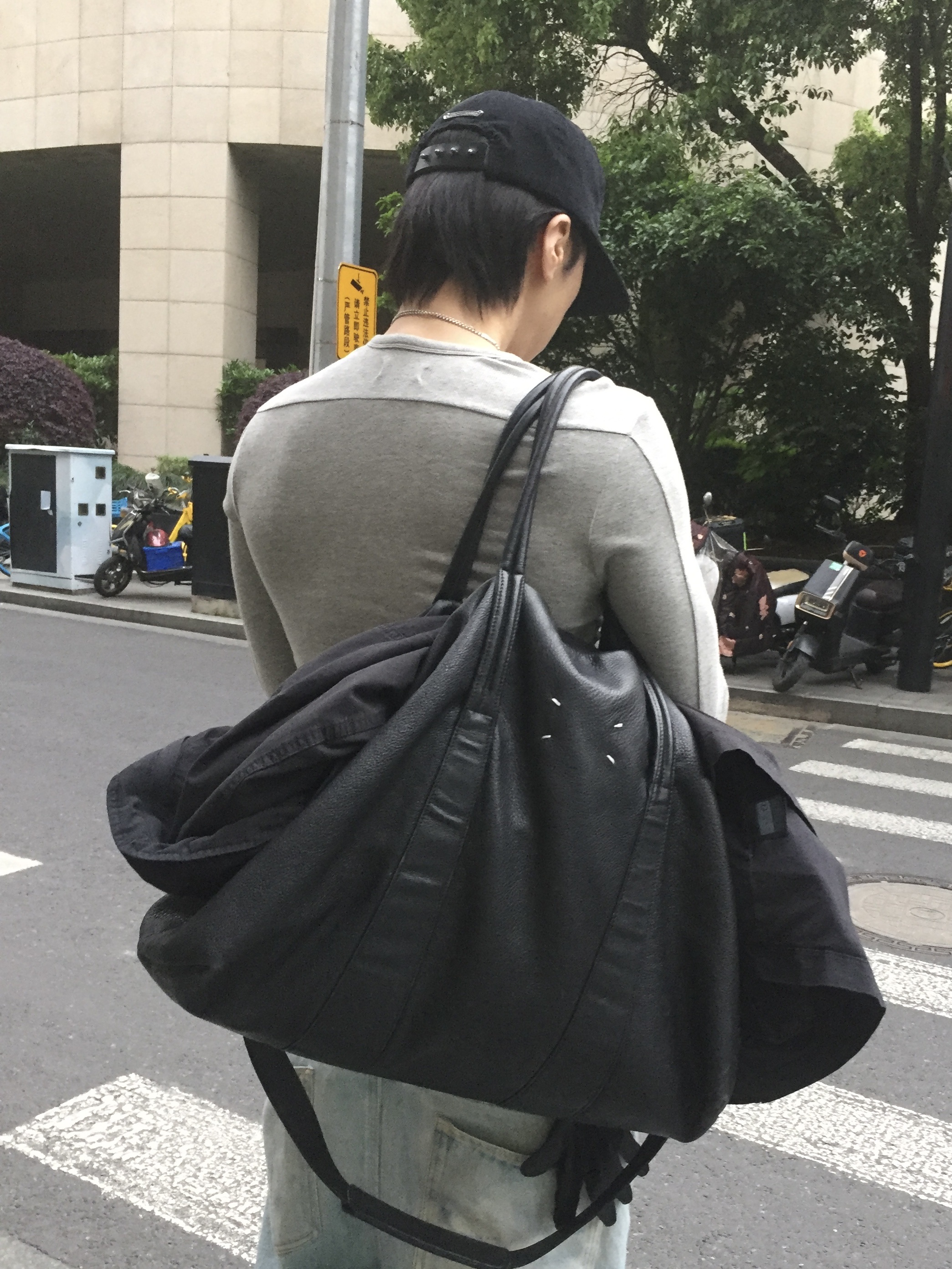 Chrome Hearts Dagger Cordoruy Cap Black Orange, Our Legacy Gabe Stealth Black Leather 착용 스타일 - 10
