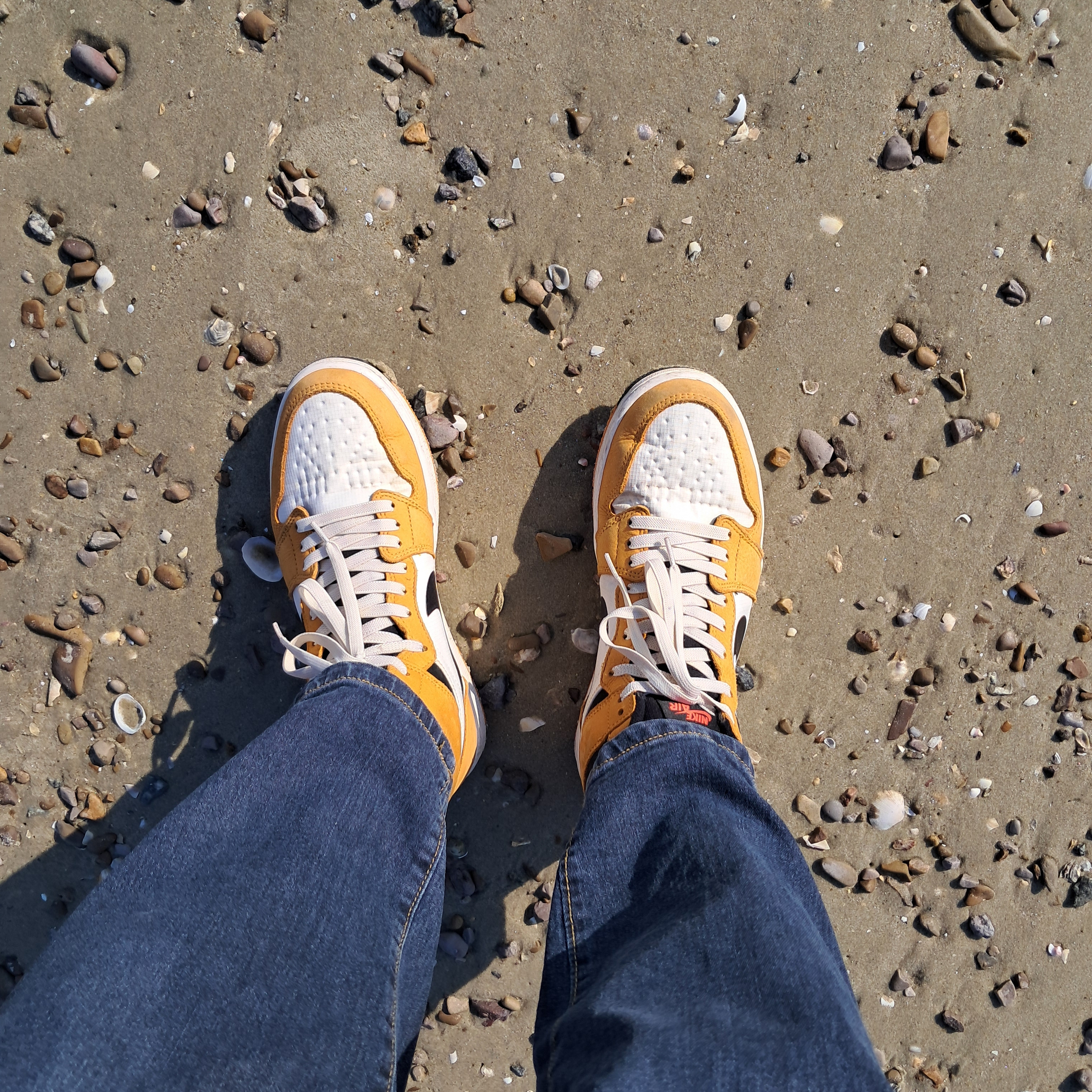 Jordan 1 Element Gore-Tex Light Curry 착용 스타일 - 4