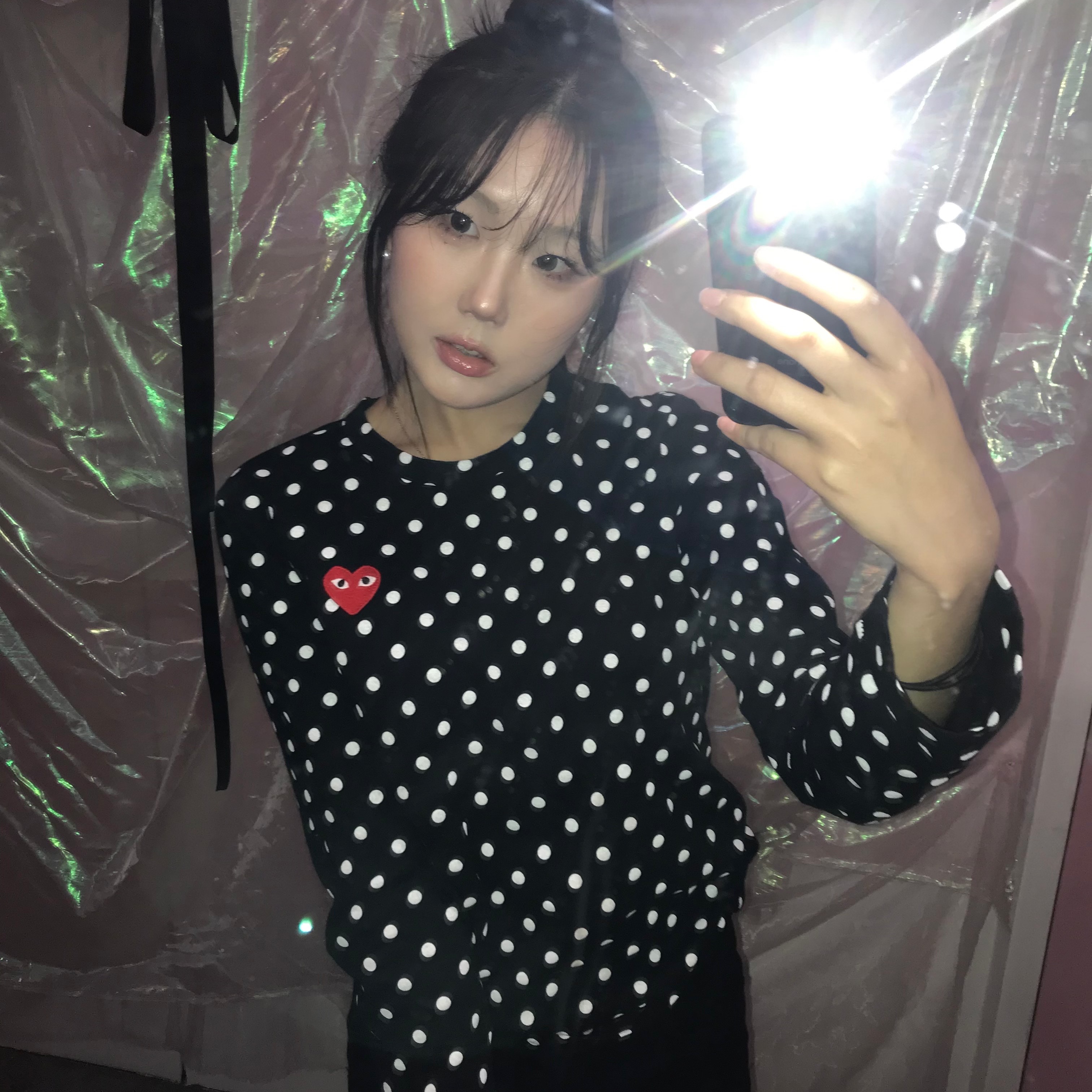 Play Comme des Garcons Polka Dot Red Heart LS T-Shirt Black 착용 스타일 - 3