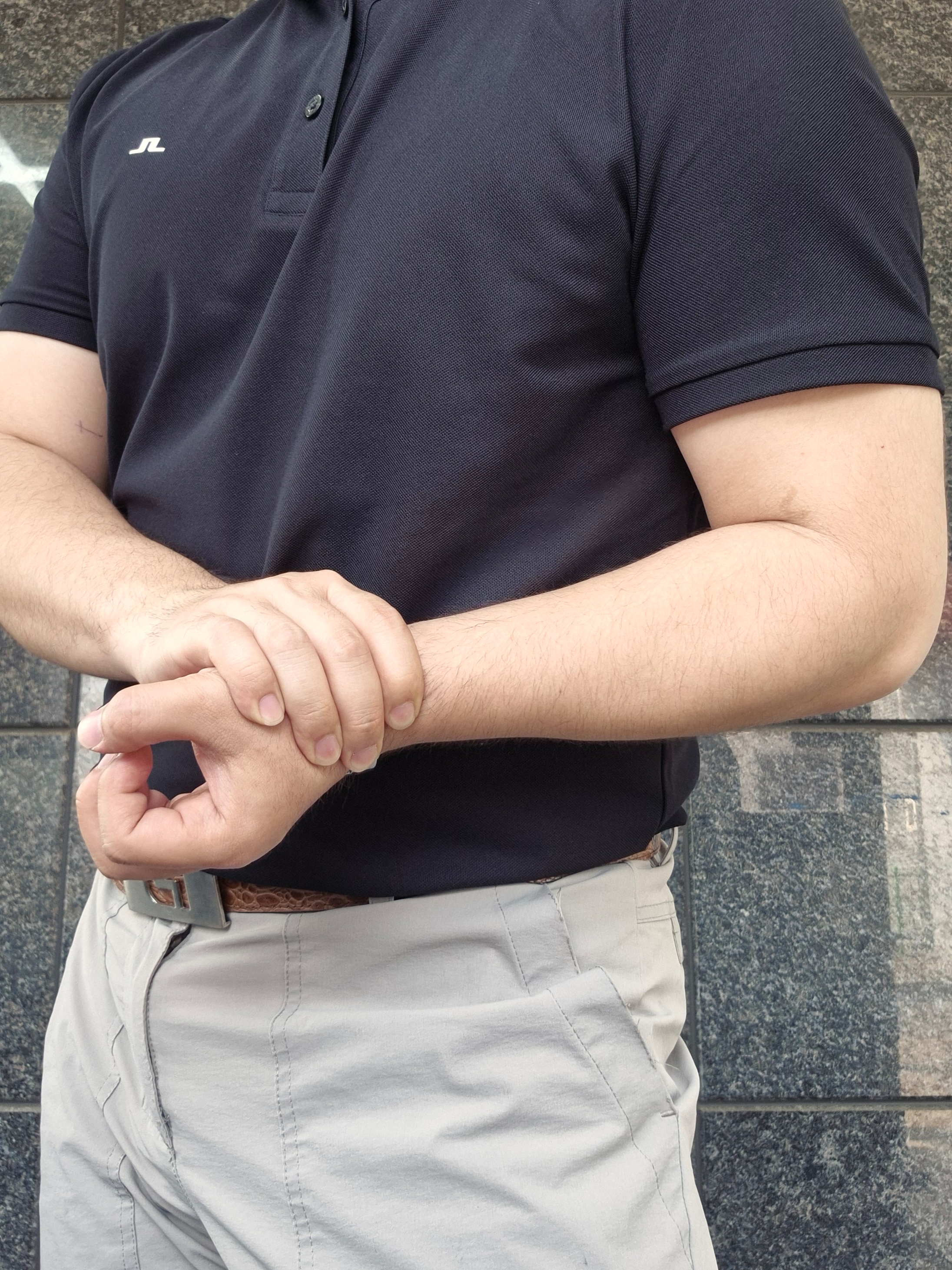J.Lindeberg Bridge Polo Black 착용 스타일