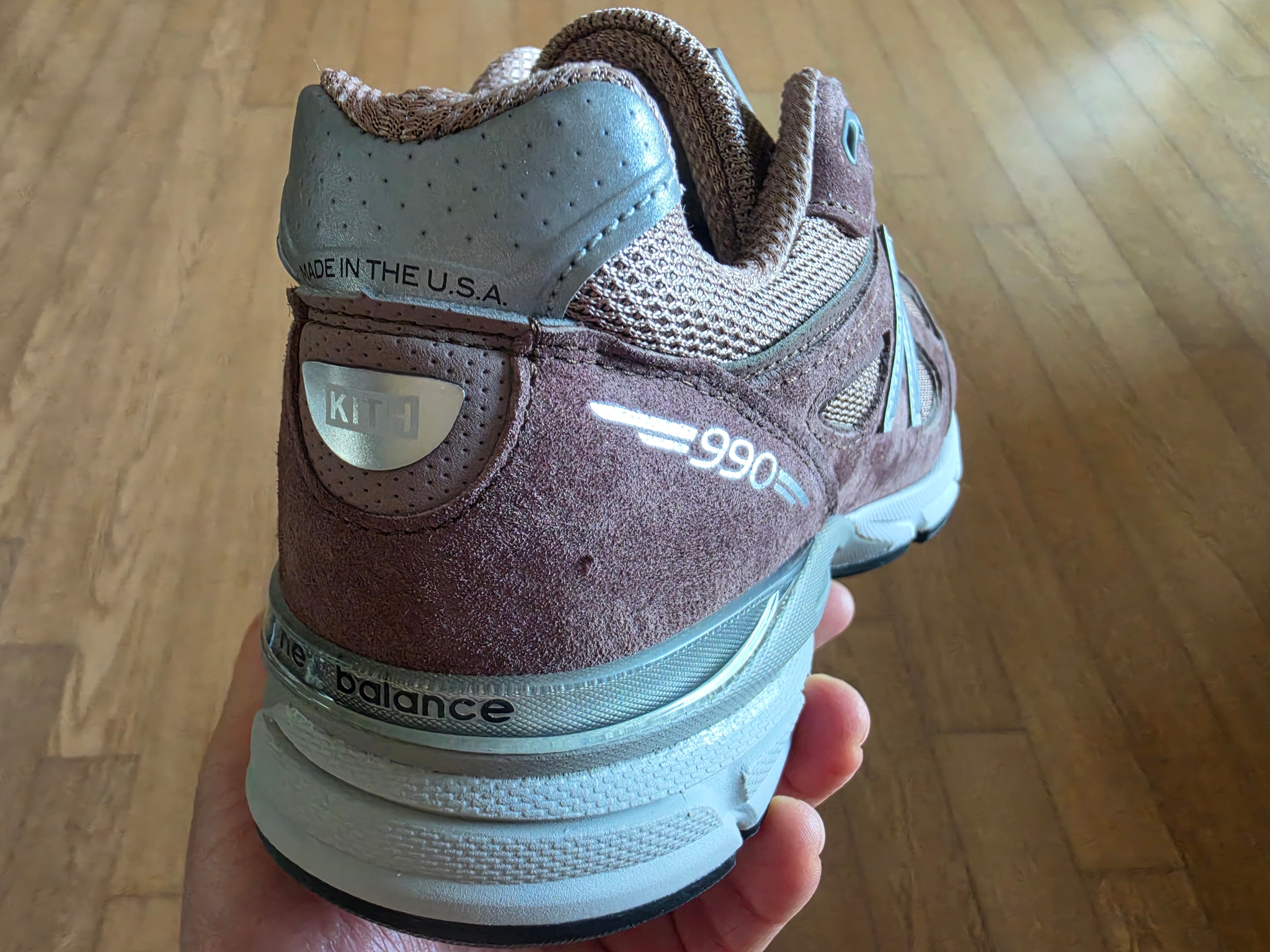 New Balance x Kith 990v4 Made in USA Dusty Mauve 착용 스타일 - 4
