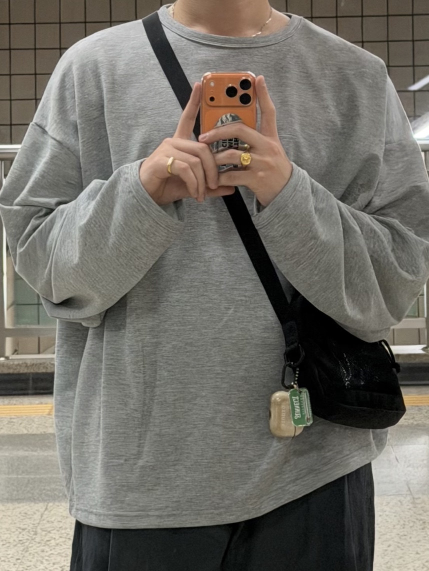 Thisisneverthat x Grateful Dead Lightning Bear Ring Gold, Apple iPhone 17 Pro 256GB Cosmic Orange 착용 스타일