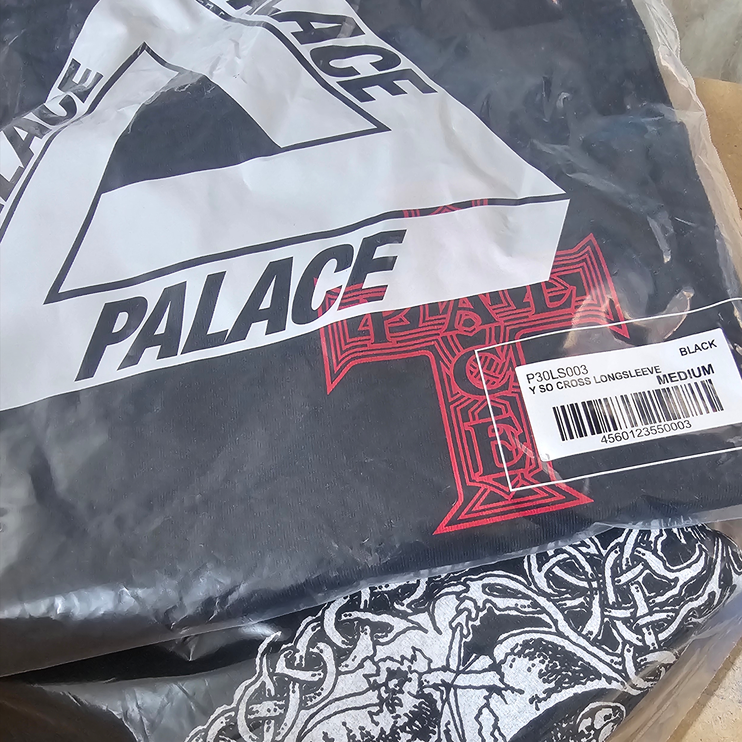 Palace Y So Cross Longsleeve Black - 26SS 착용 스타일