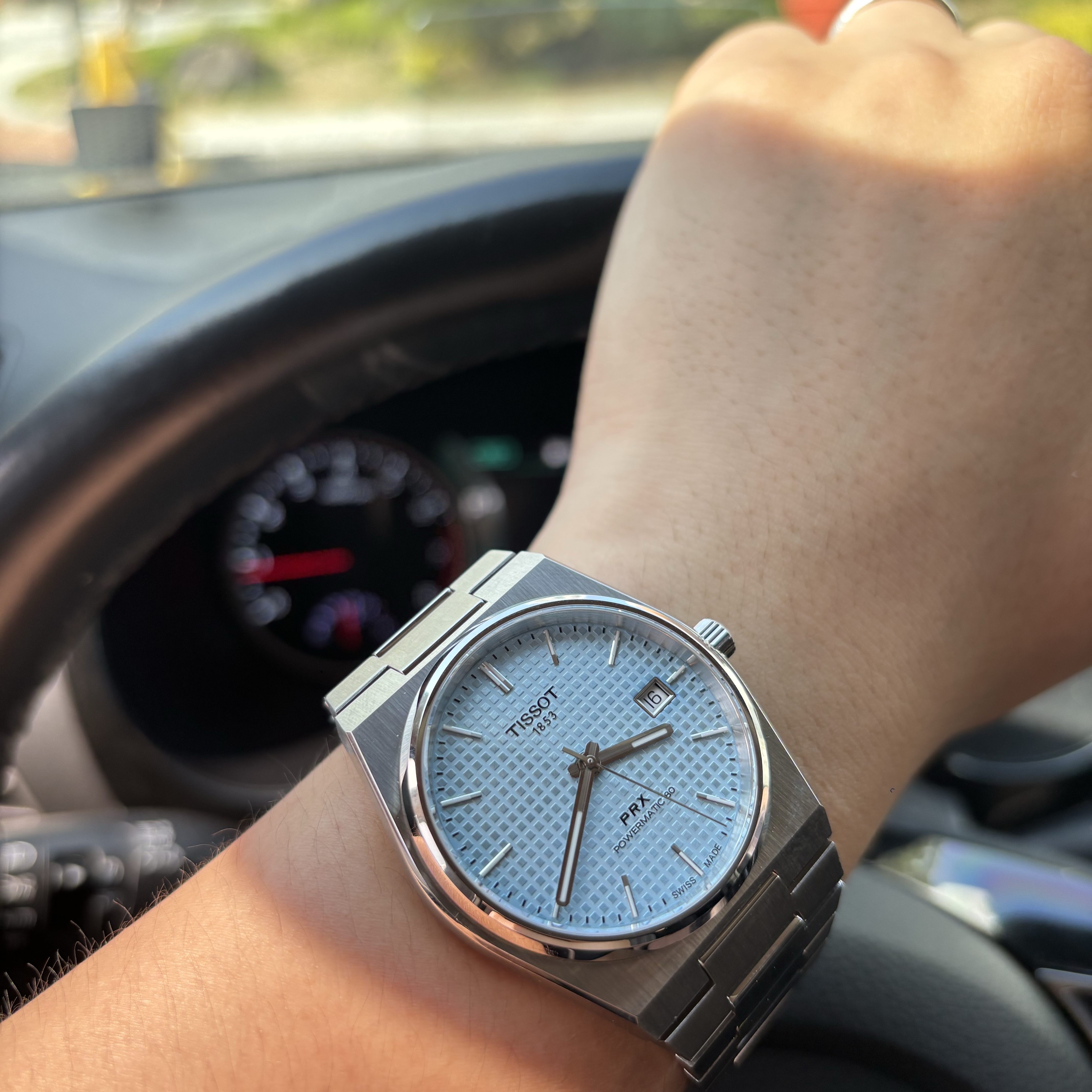 Tissot PRX Powermatic 80 40mm Steel Ice Blue 착용 스타일