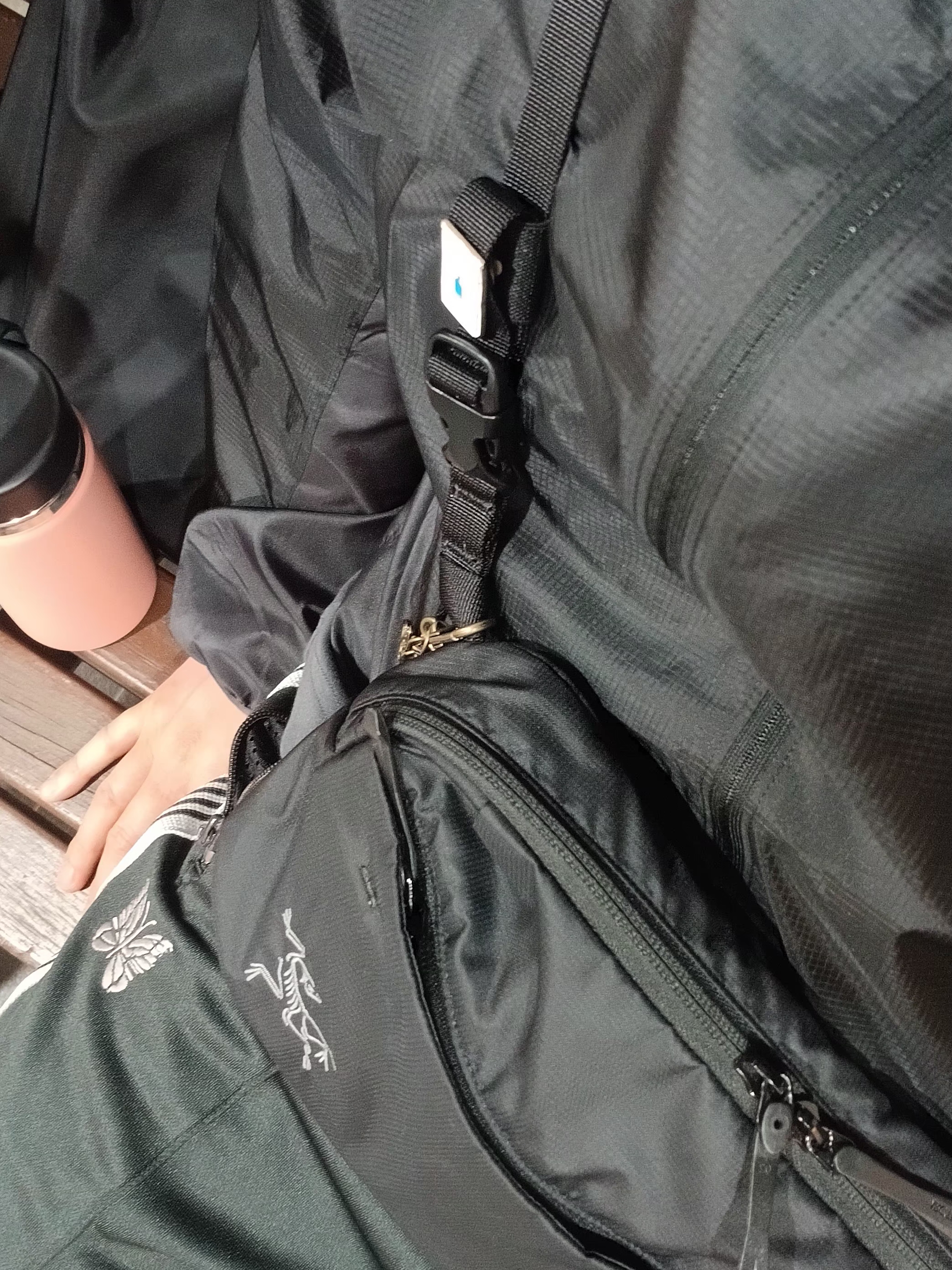 Arc'teryx Heliad 6 Crossbody Bag Black, Arc'teryx Keyring Metal ์ฐฉ์ฉ ์คํ์ผ - 4