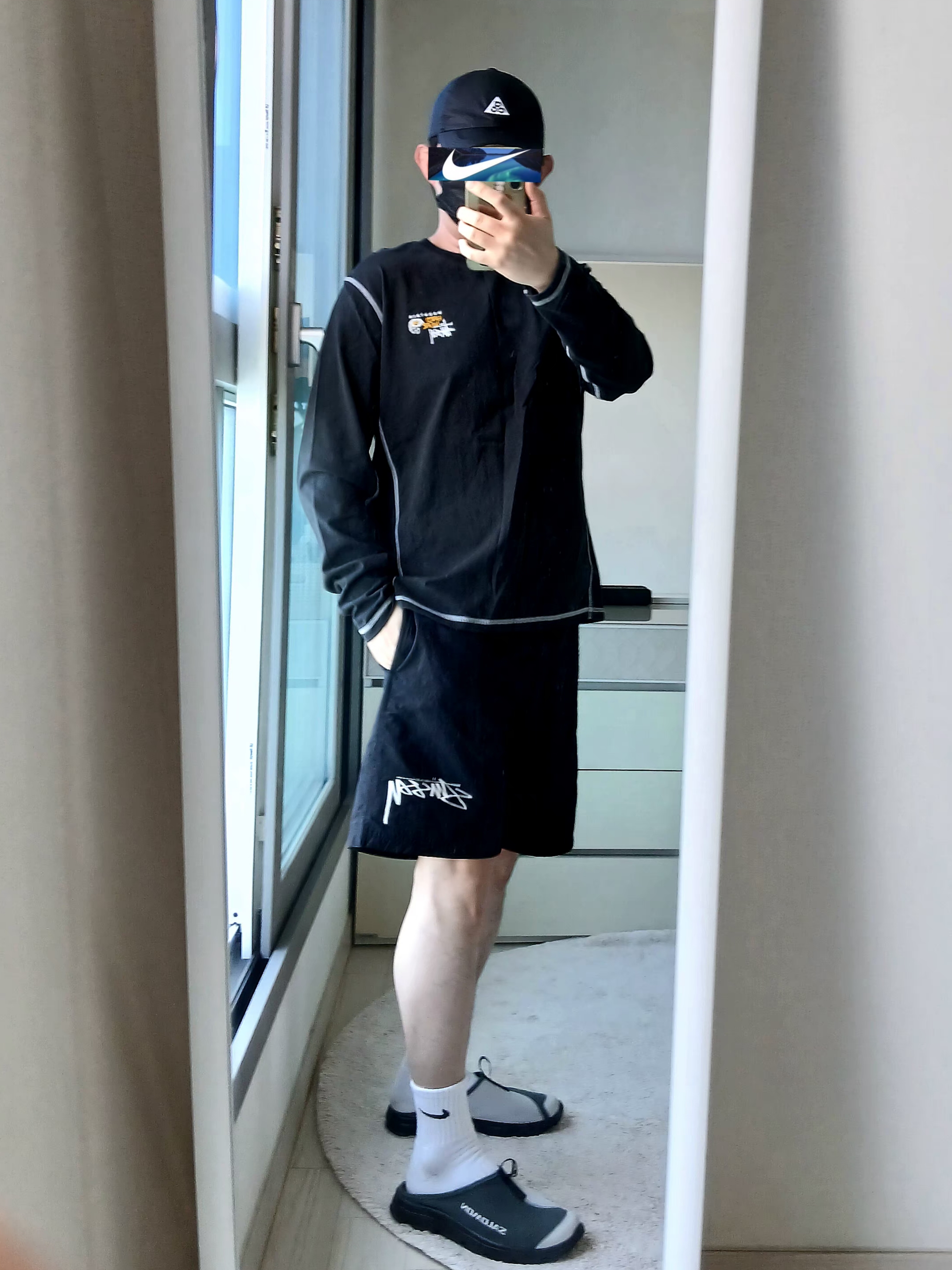 Nike ACG Trail Cap Black, Stussy x Mountain Hardwear LS T-Shirt Stealth Grey 착용 스타일 - 10