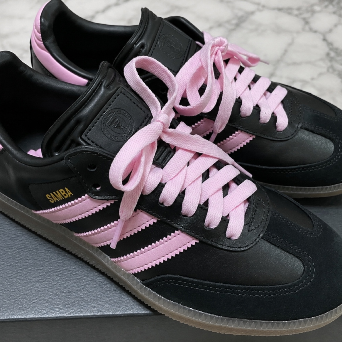 Adidas x Inter Miami CF Samba Core Black Light Pink 착용 스타일