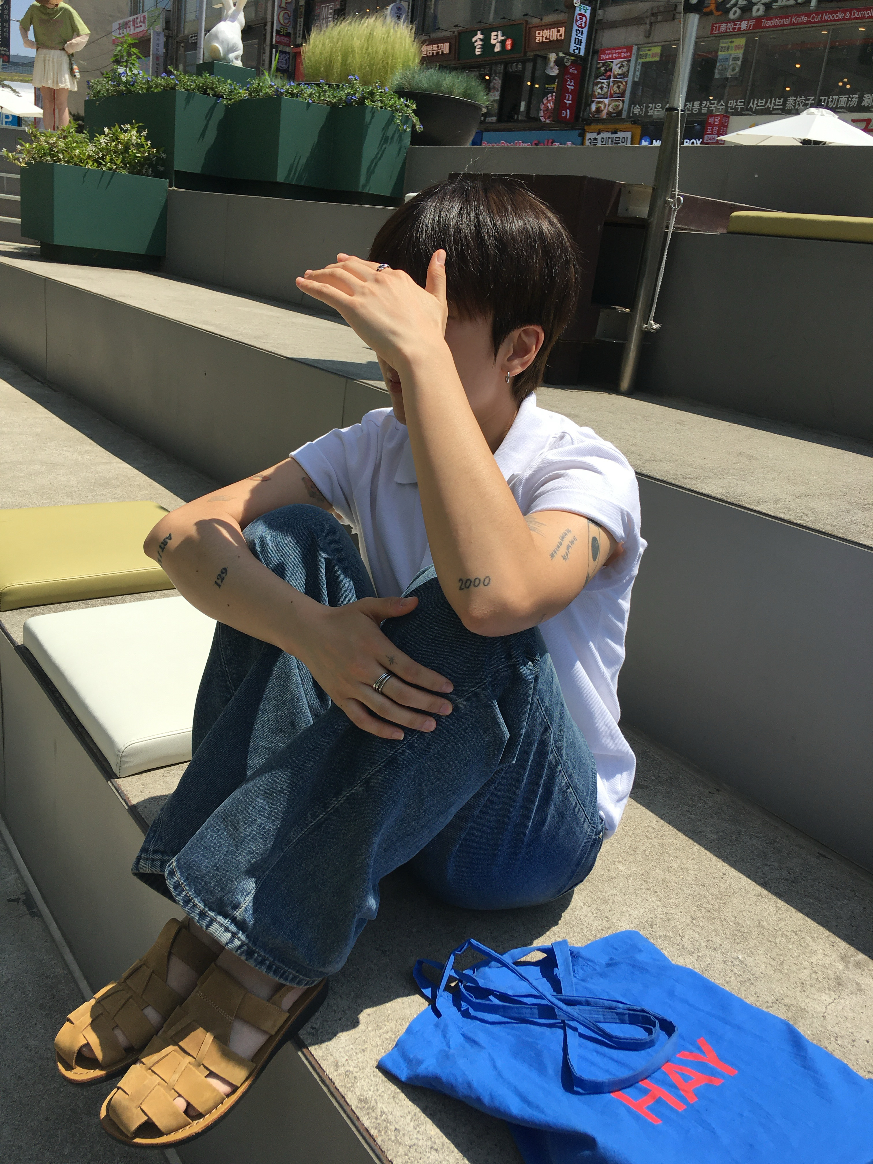 AMI de Coeur Polo Shirt White, Jerusalem Sandals No.1041 Michael Tan Nubuck 착용 스타일 - 3