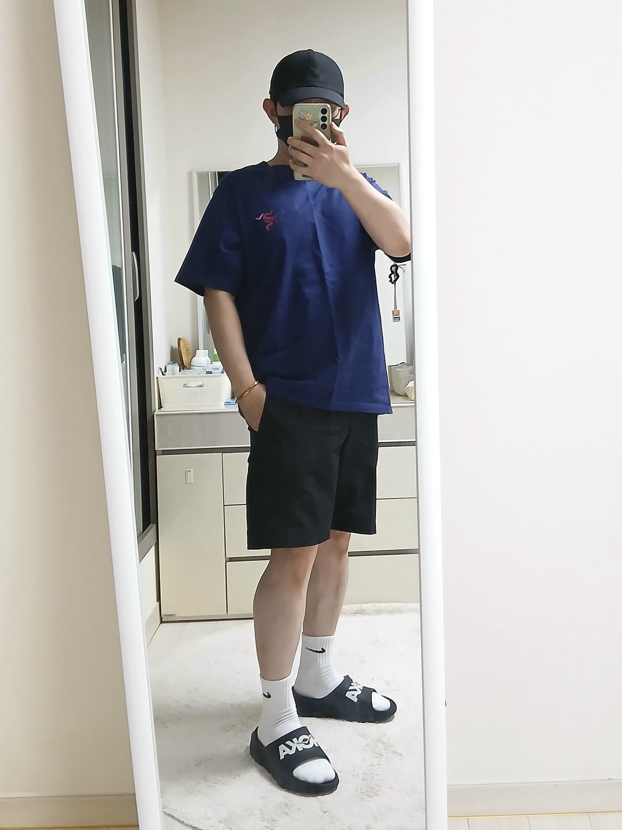 Arc'teryx Kragg Cotton Logo SS T-Shirt Soulsonic Dynasty, Arc'teryx Rampart Shorts 9 Inch Black 착용 스타일 - 7