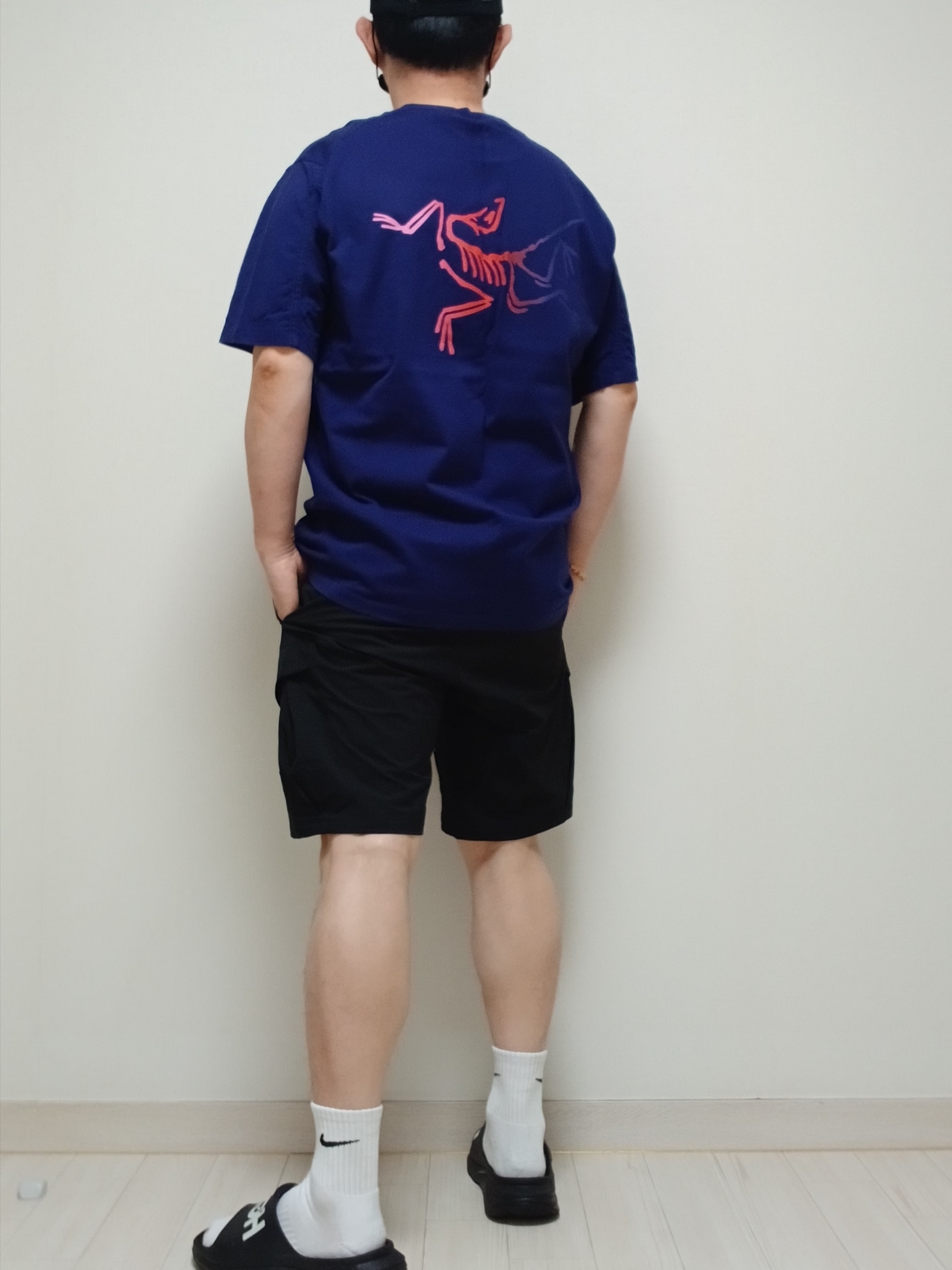 Arc'teryx Kragg Cotton Logo SS T-Shirt Soulsonic Dynasty, Arc'teryx Rampart Shorts 9 Inch Black 착용 스타일 - 5