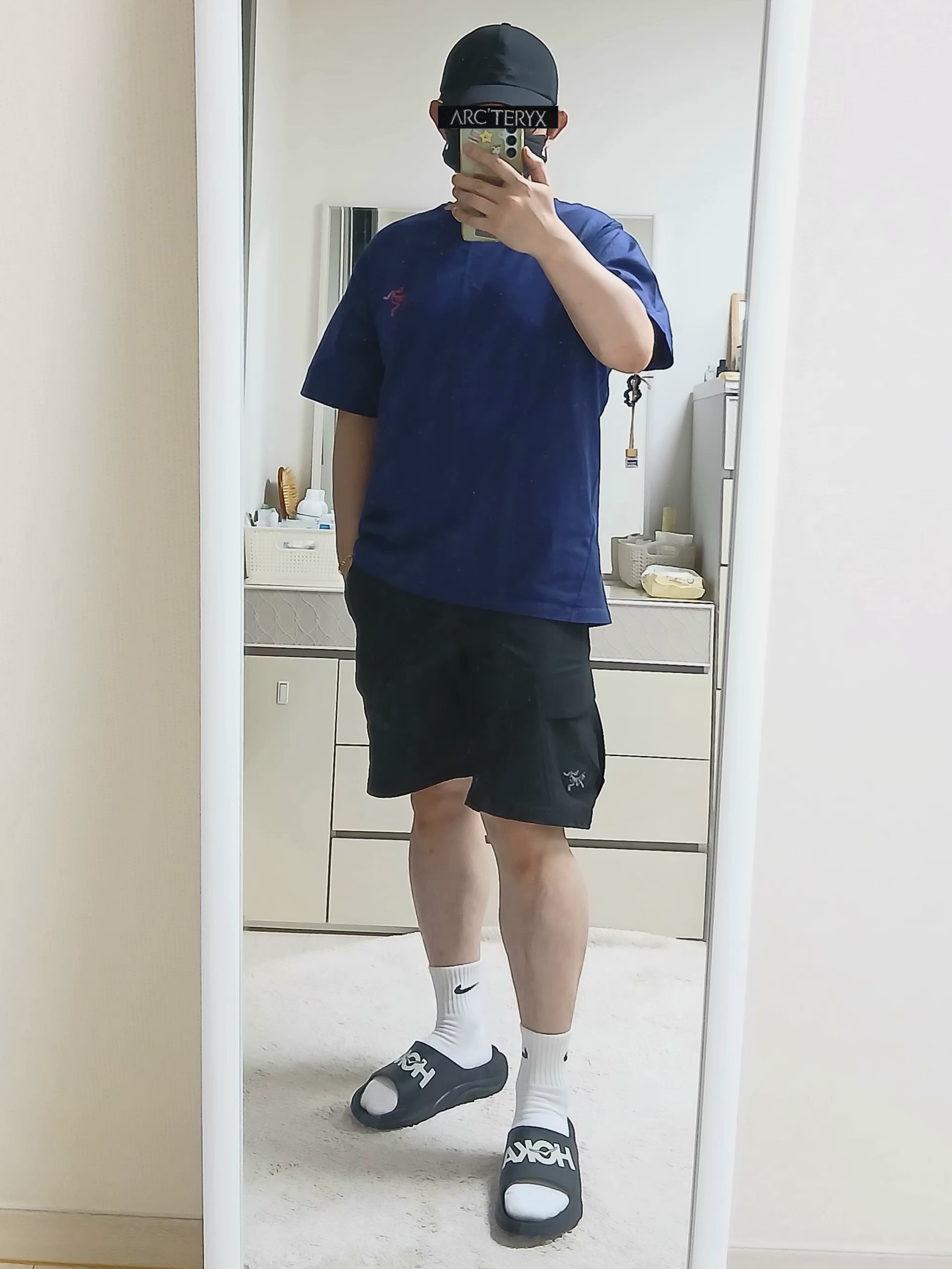 Arc'teryx Kragg Cotton Logo SS T-Shirt Soulsonic Dynasty, Arc'teryx Rampart Shorts 9 Inch Black 착용 스타일 - 2