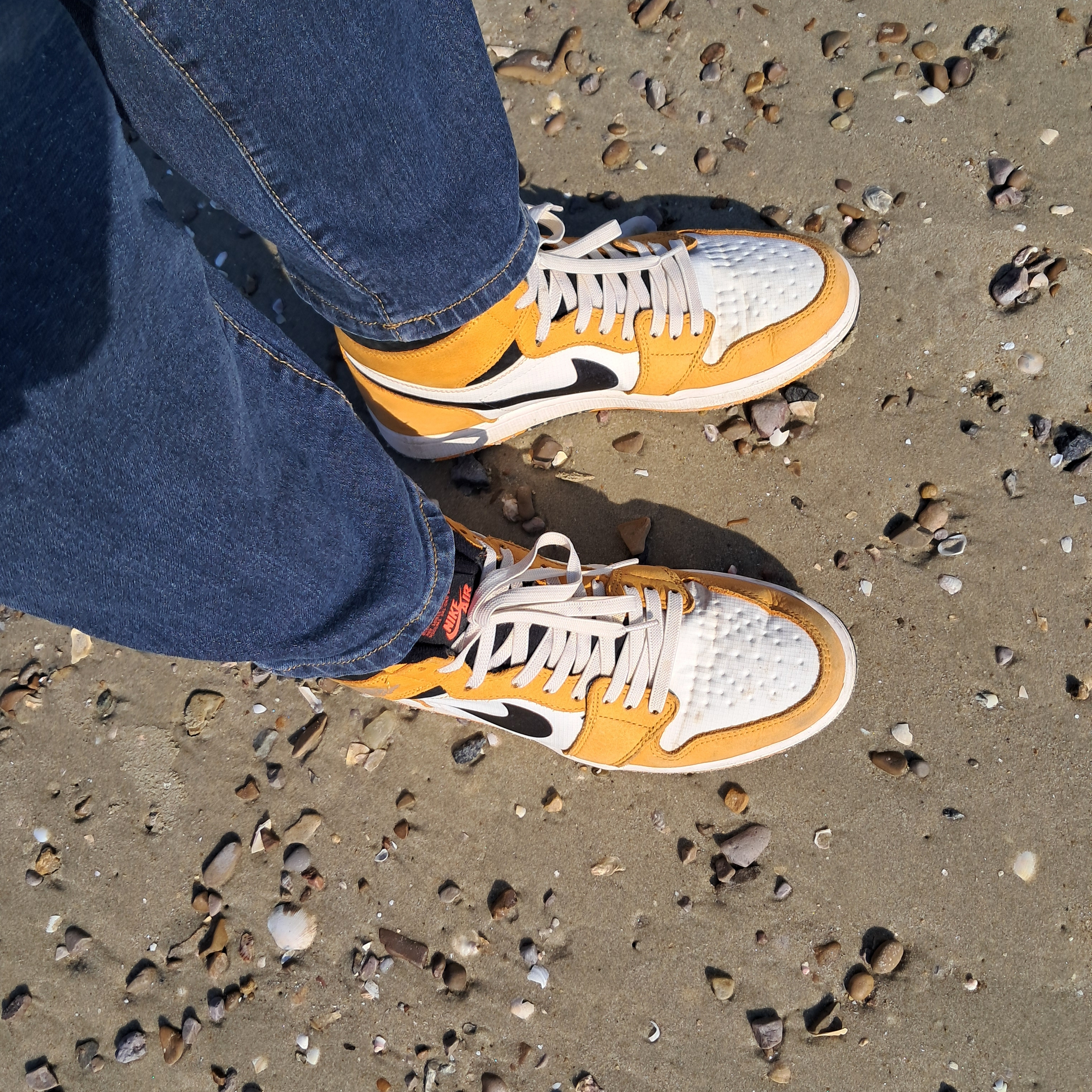 Jordan 1 Element Gore-Tex Light Curry 착용 스타일 - 2