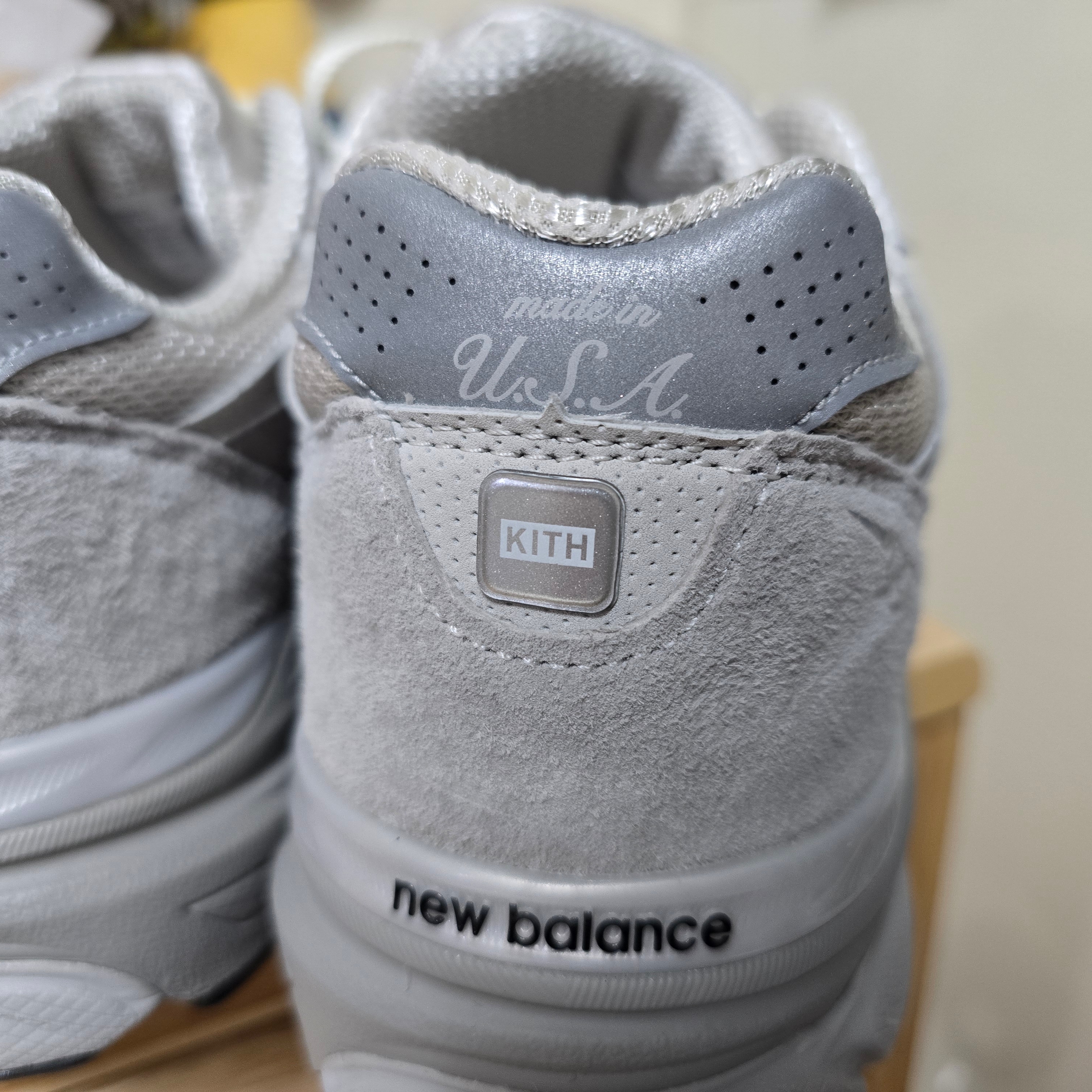 New Balance x Kith 990v3 Made in USA Hallow, New Balance 992 Made in USA Grey - D Standard 착용 스타일 - 3