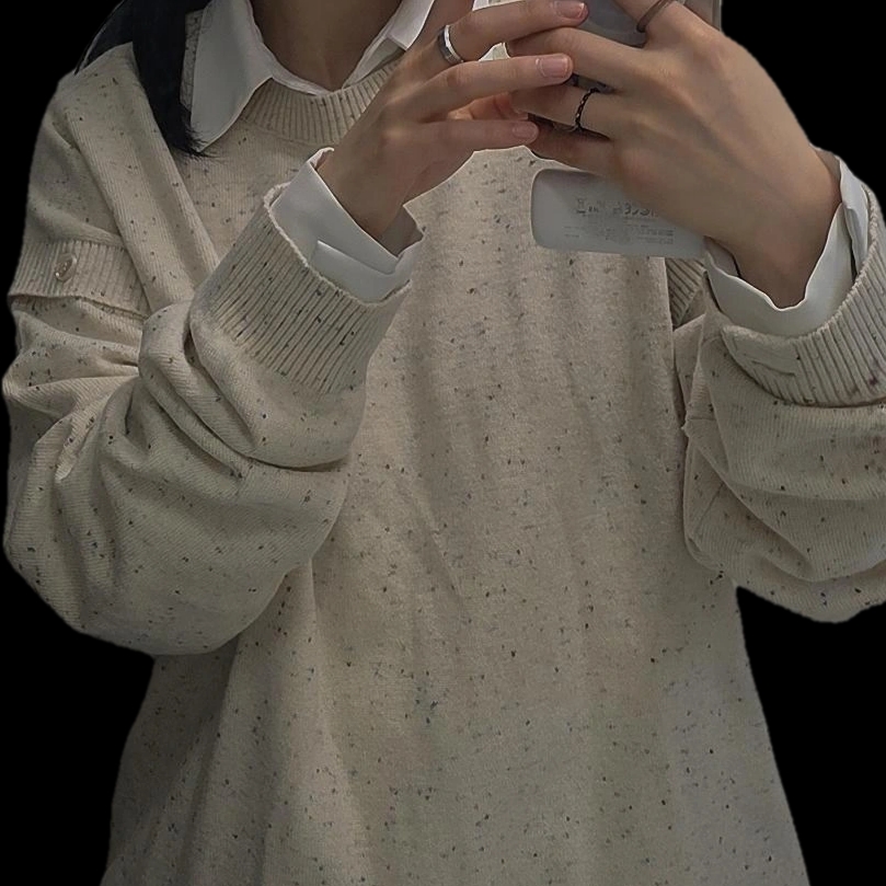 MILLO WOMEN Button Damage Knit Top Ecru 착용 스타일 - 5