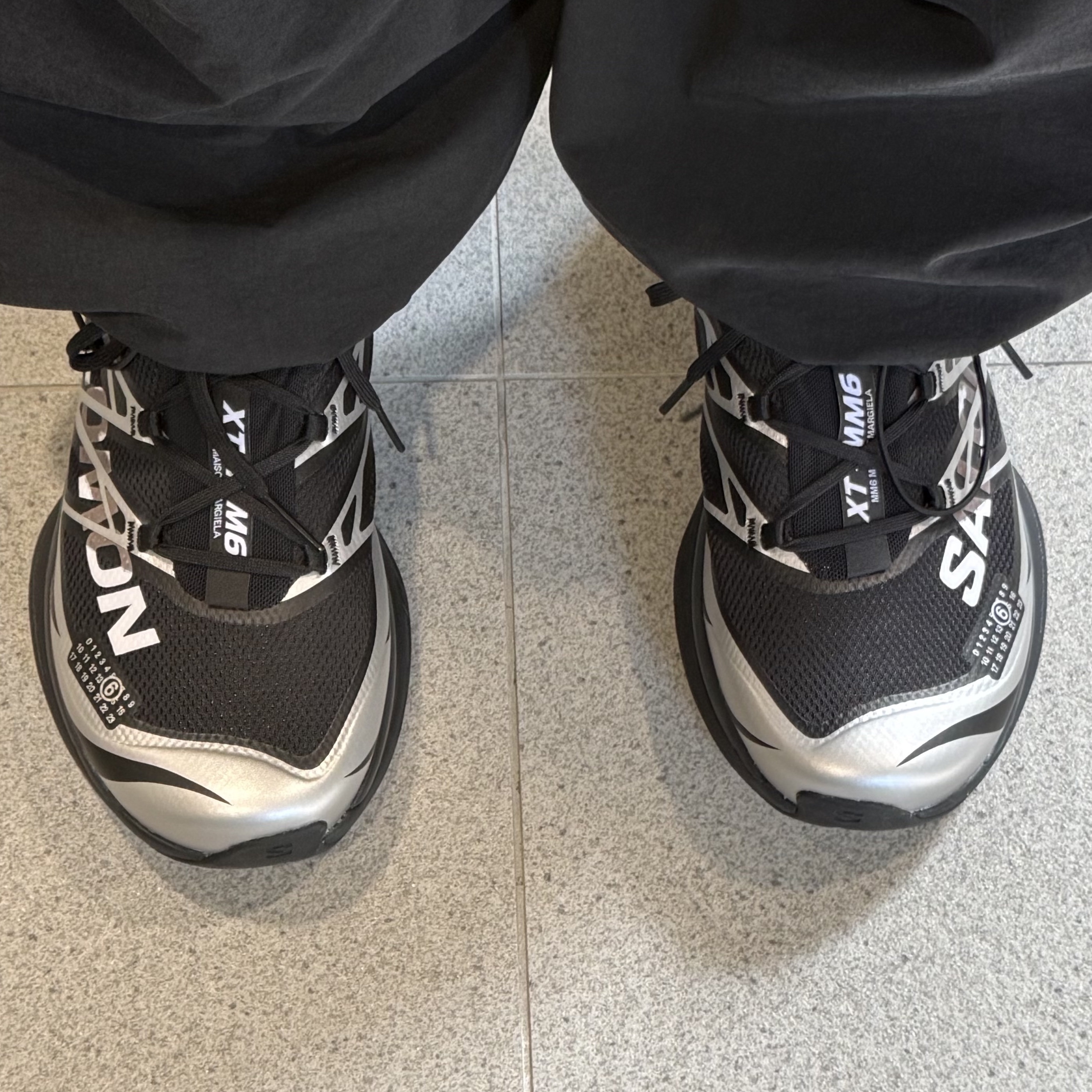 Salomon x MM6 Masion Margiela XT-MM6 Black Ftw Silver 착용 스타일