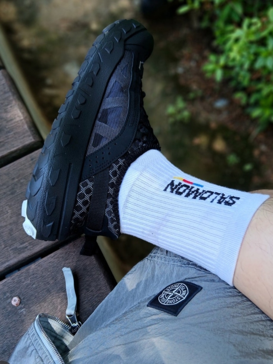 (W) Salomon Solamphibian Black Alloy, Salomon Solamphibian Black Alloy 착용 스타일 - 1