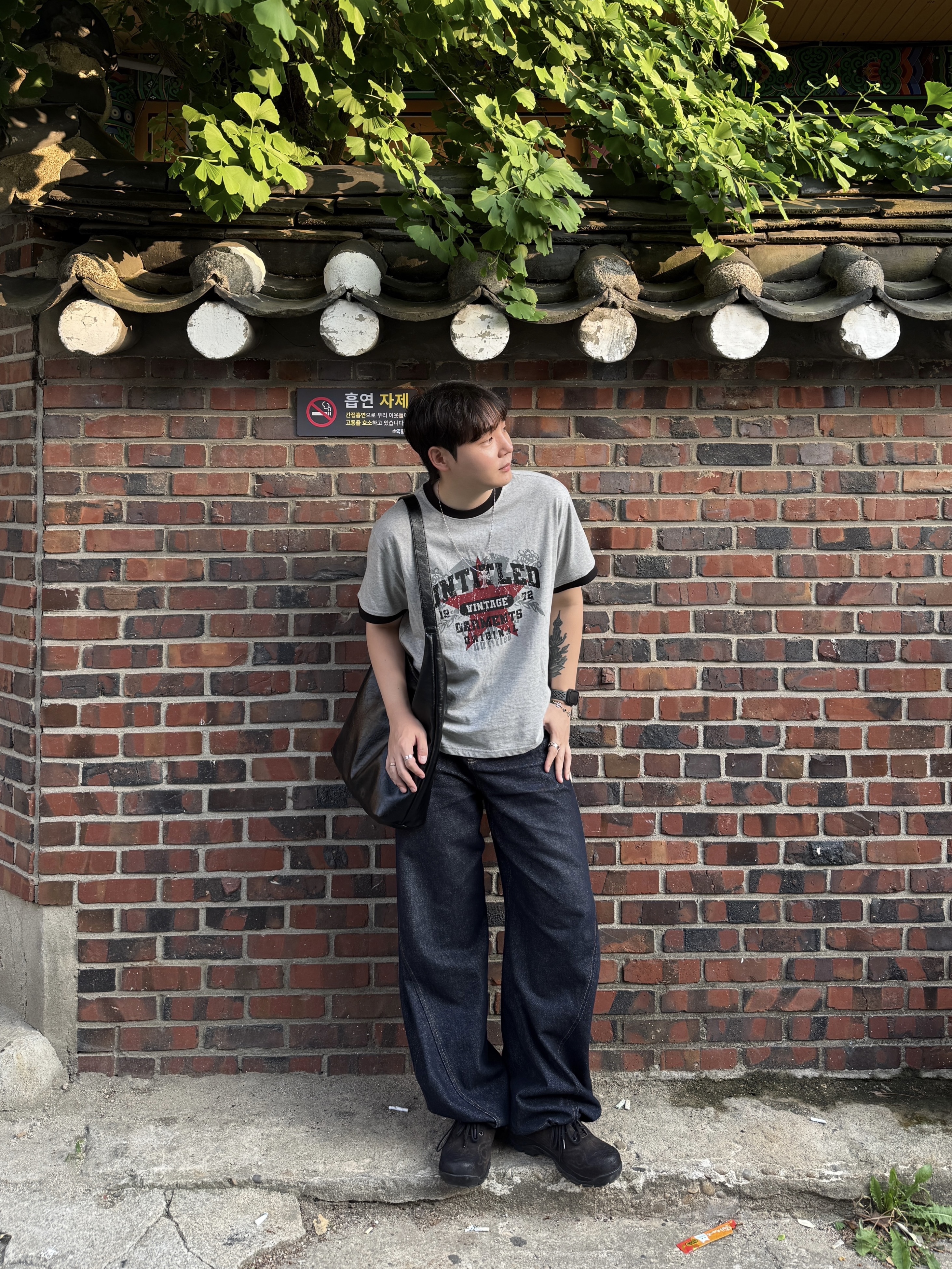 Flavorism VTG Graphic Linger T-shirt Melange Black, Chrome Hearts Silichrome CH Cross Pendant Clear 2025 착용 스타일 - 4