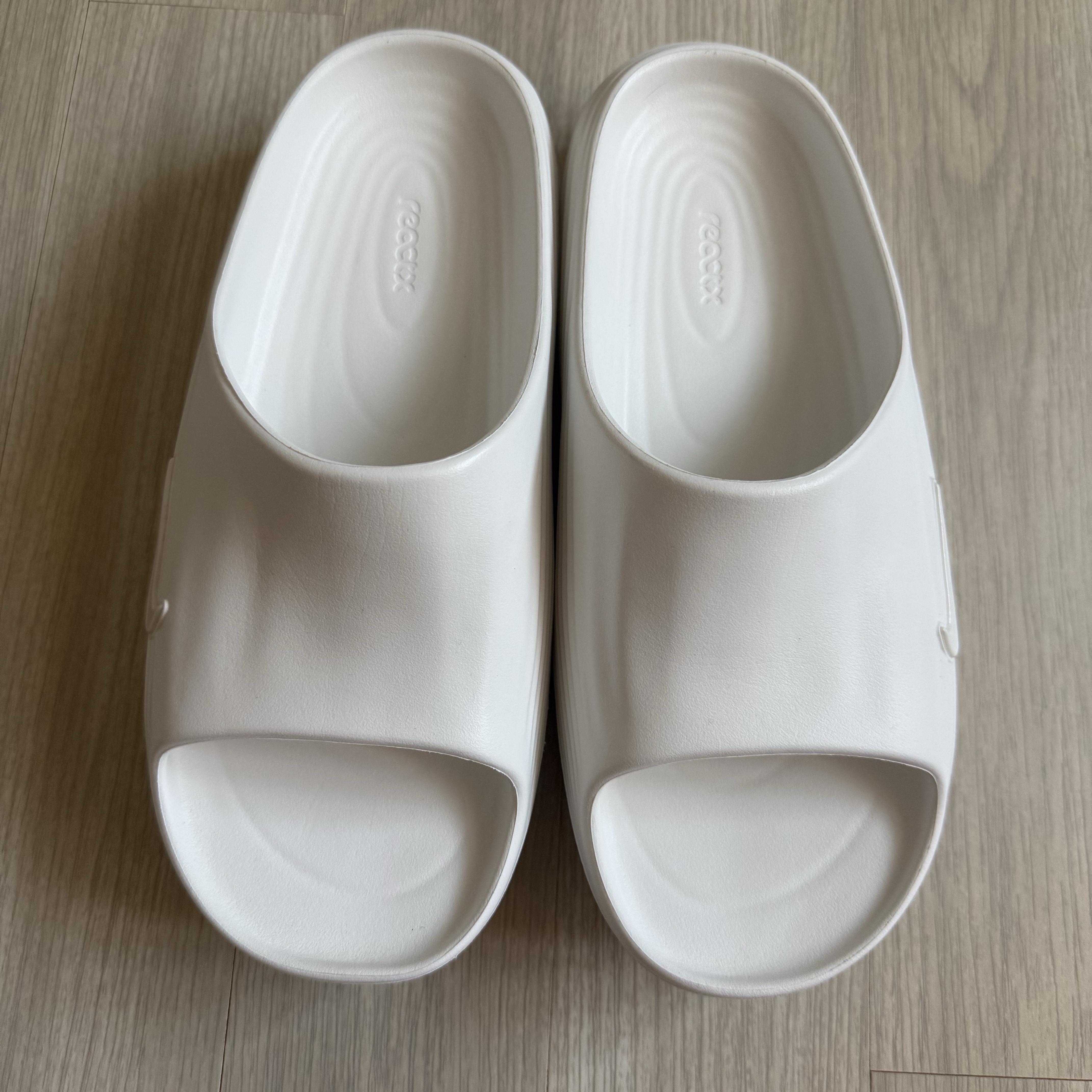 (W) Nike ReactX Rejuven8 Slide Sail 착용 스타일 - 4