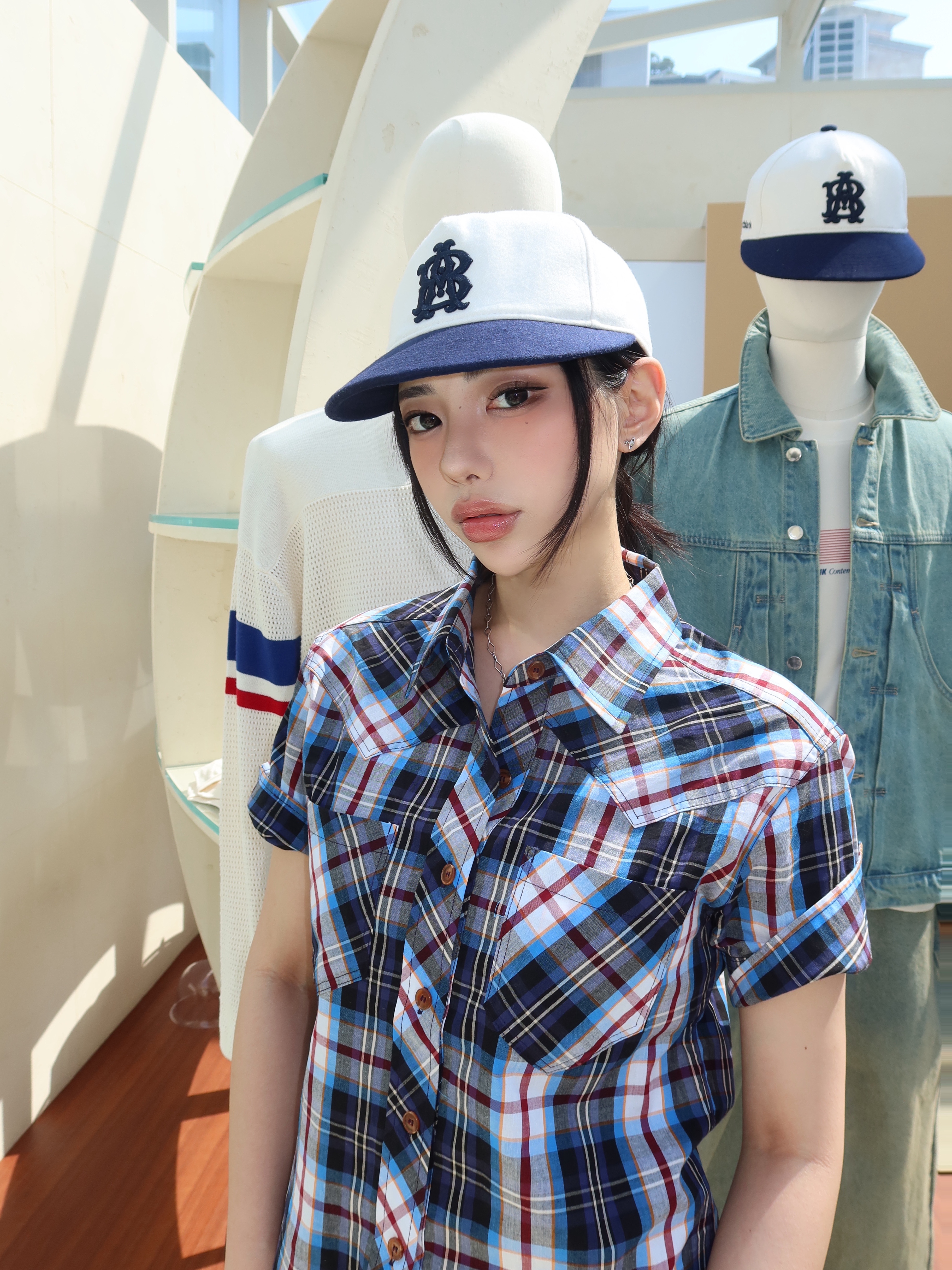 [KREAM 단독] [재입고] About:Blank Monogram Contrast Cap Ecru Navy - 26SS 착용 스타일 - 5
