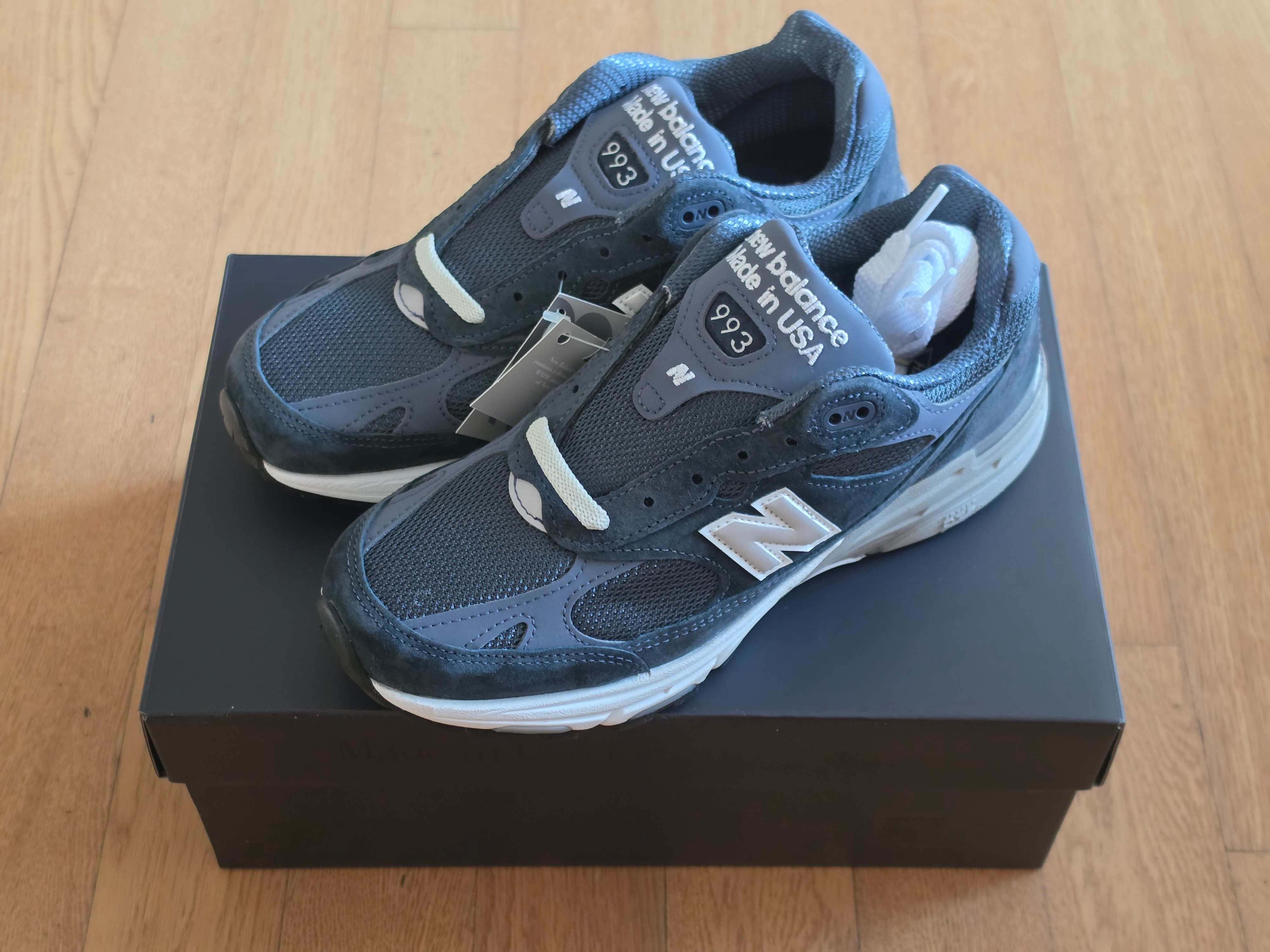 New Balance x Kith 993 Made in USA Asteroid 착용 스타일 - 2