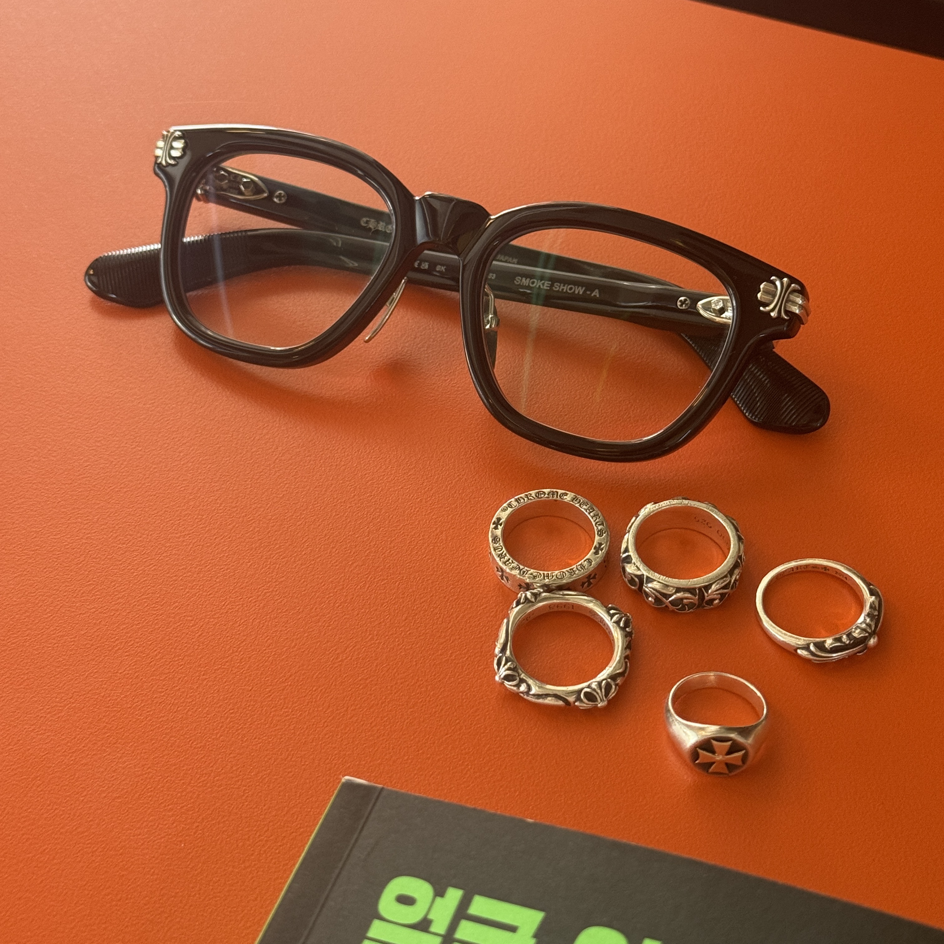 Chrome Hearts Smoke Show-A Black, Chrome Hearts SBT Band Ring Silver 착용 스타일