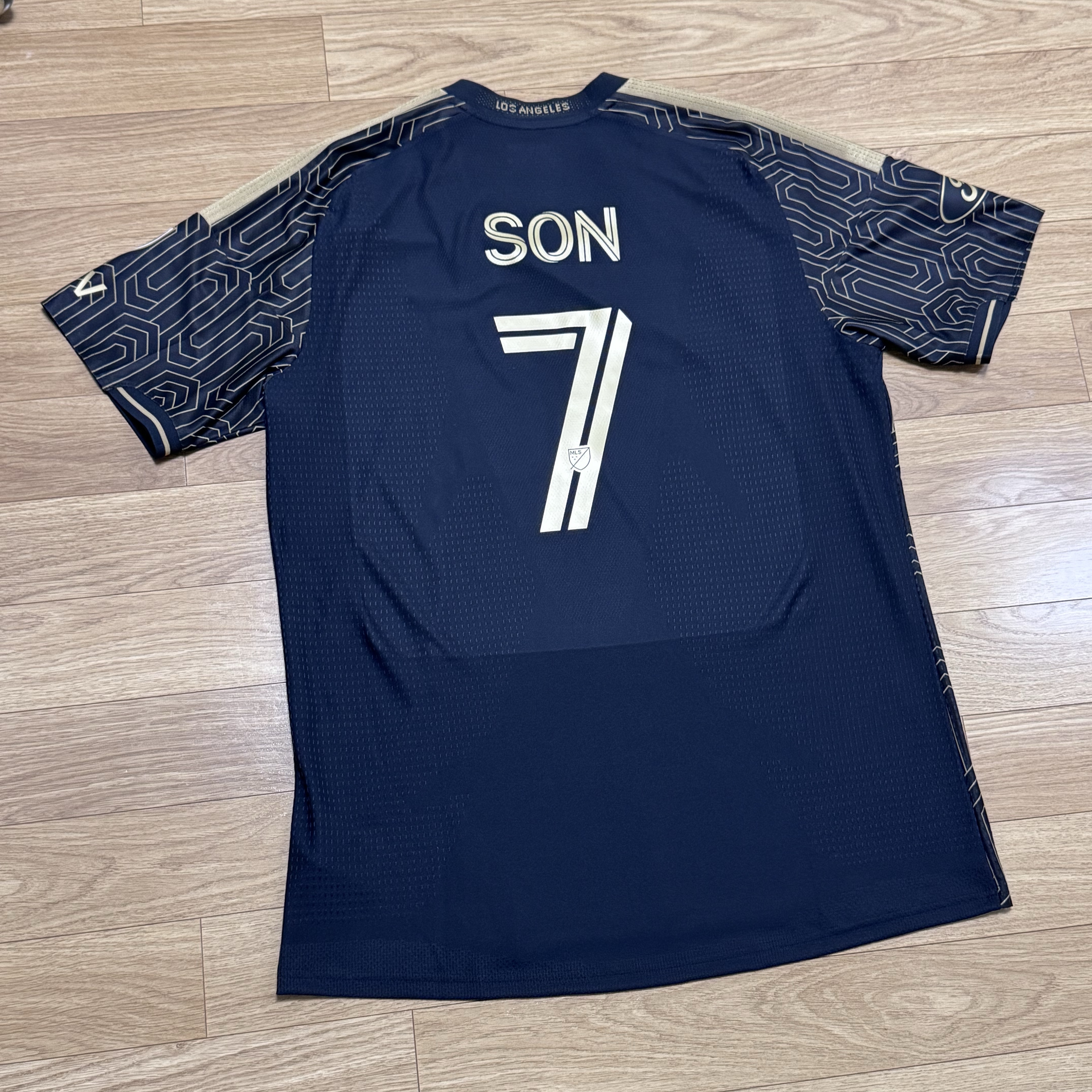 Adidas Los Angeles FC 26/27 Home Authentic Jersey Black - KR Sizing (Non Marking Ver.) 착용 스타일