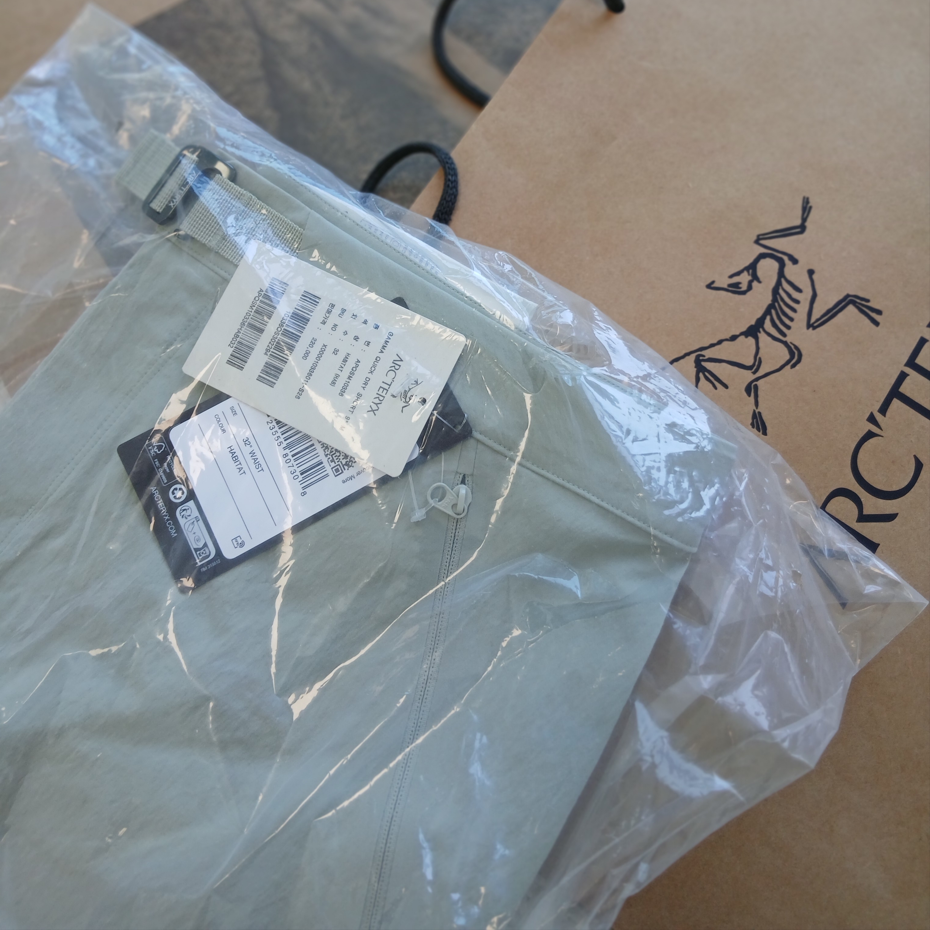 Arc'teryx Gamma Quick Dry Shorts 9 Inch Black, Arc'teryx Gamma Quick Dry Shorts 9 Inch Habitat 착용 스타일 - 2