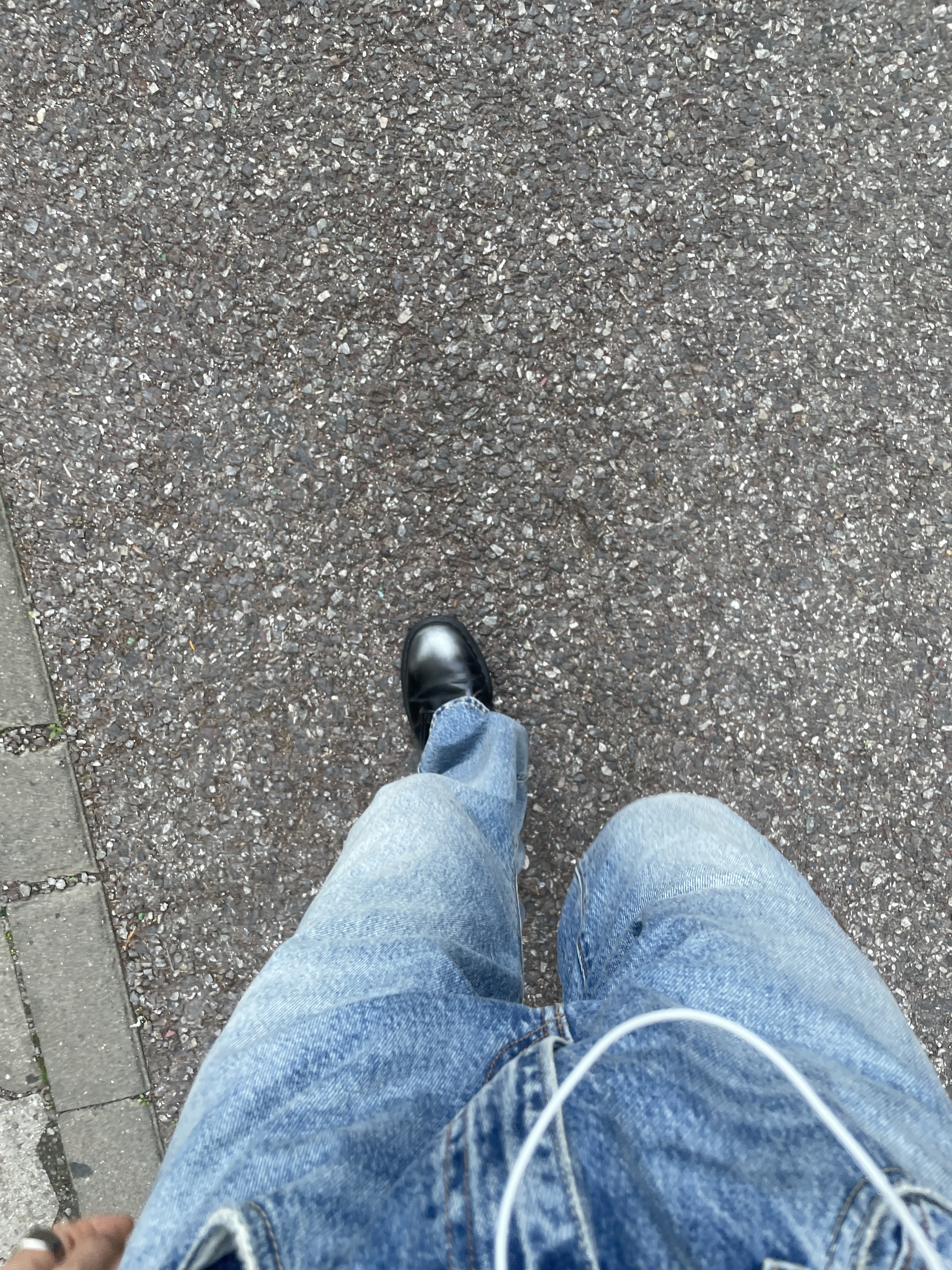 Dr. Martens x Supreme 1461 Gray Silver, Dr. Martens 1461 Smooth Black 착용 스타일 - 1