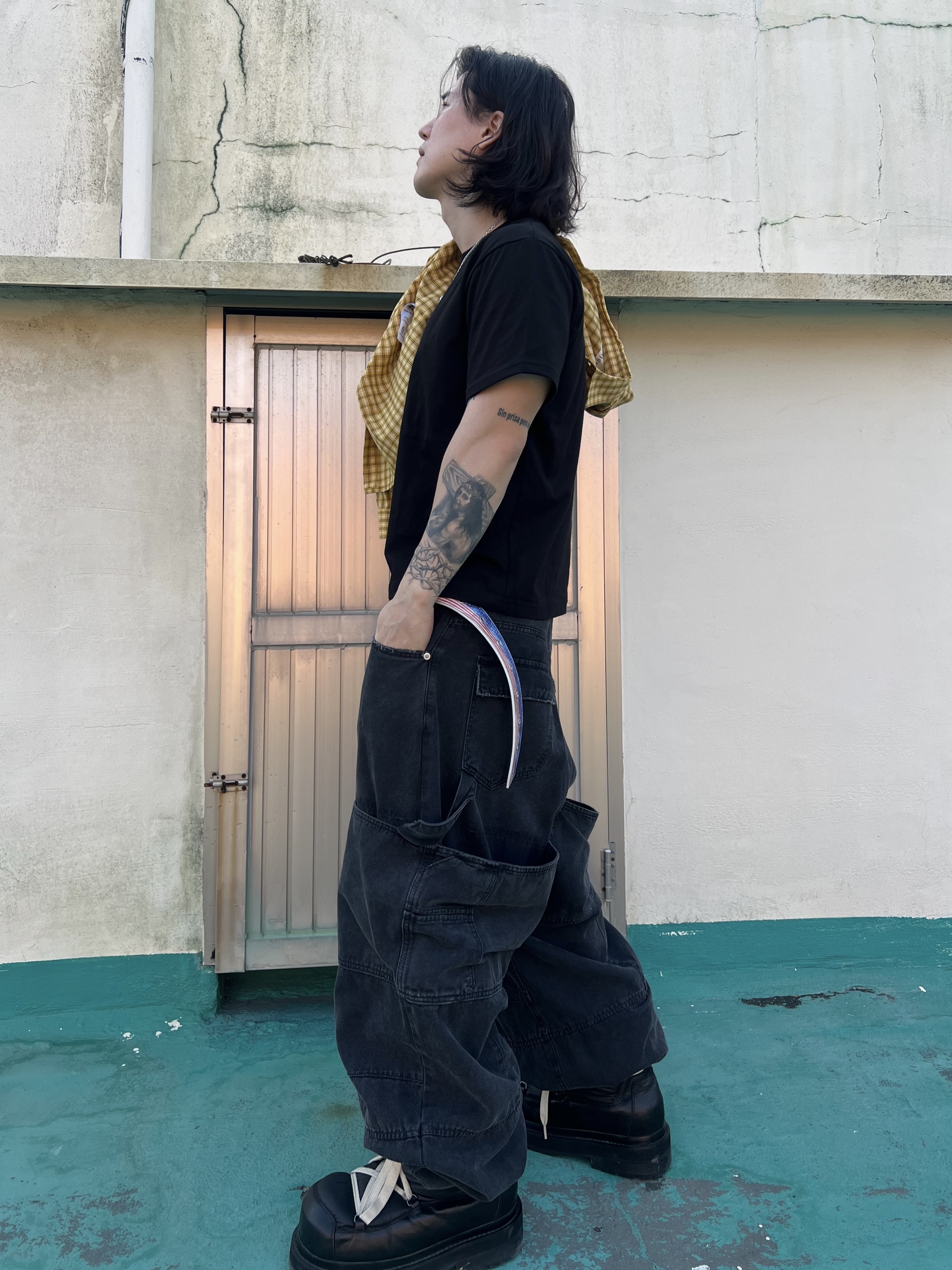 Nonnod Double knee cover pants Vintage black 착용 스타일 - 5