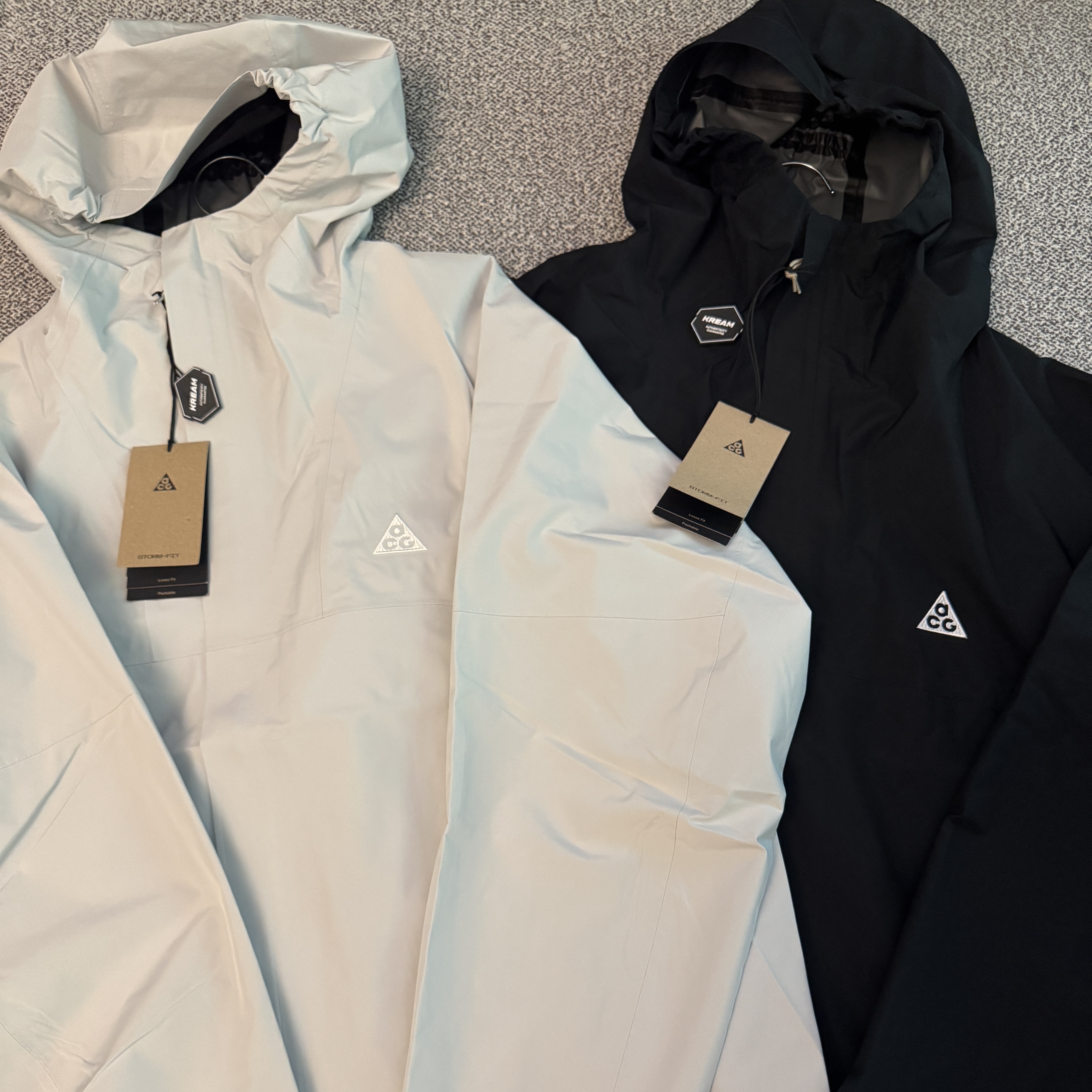 Nike ACG Storm-Fit ADV Cascade Rains Full Zip Jacket Black - Asia, Nike ACG Storm-Fit ADV Cascade Rains Full Zip Jacket Photon Dust - Asia 착용 스타일