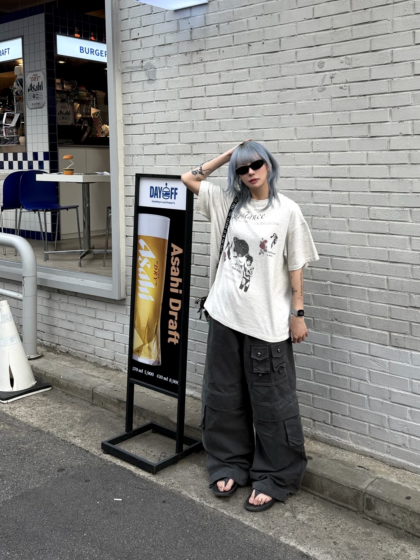 Prada Symbole Sunglasses Slate Gray Lenses Alternative fit 착용 스타일 - 1