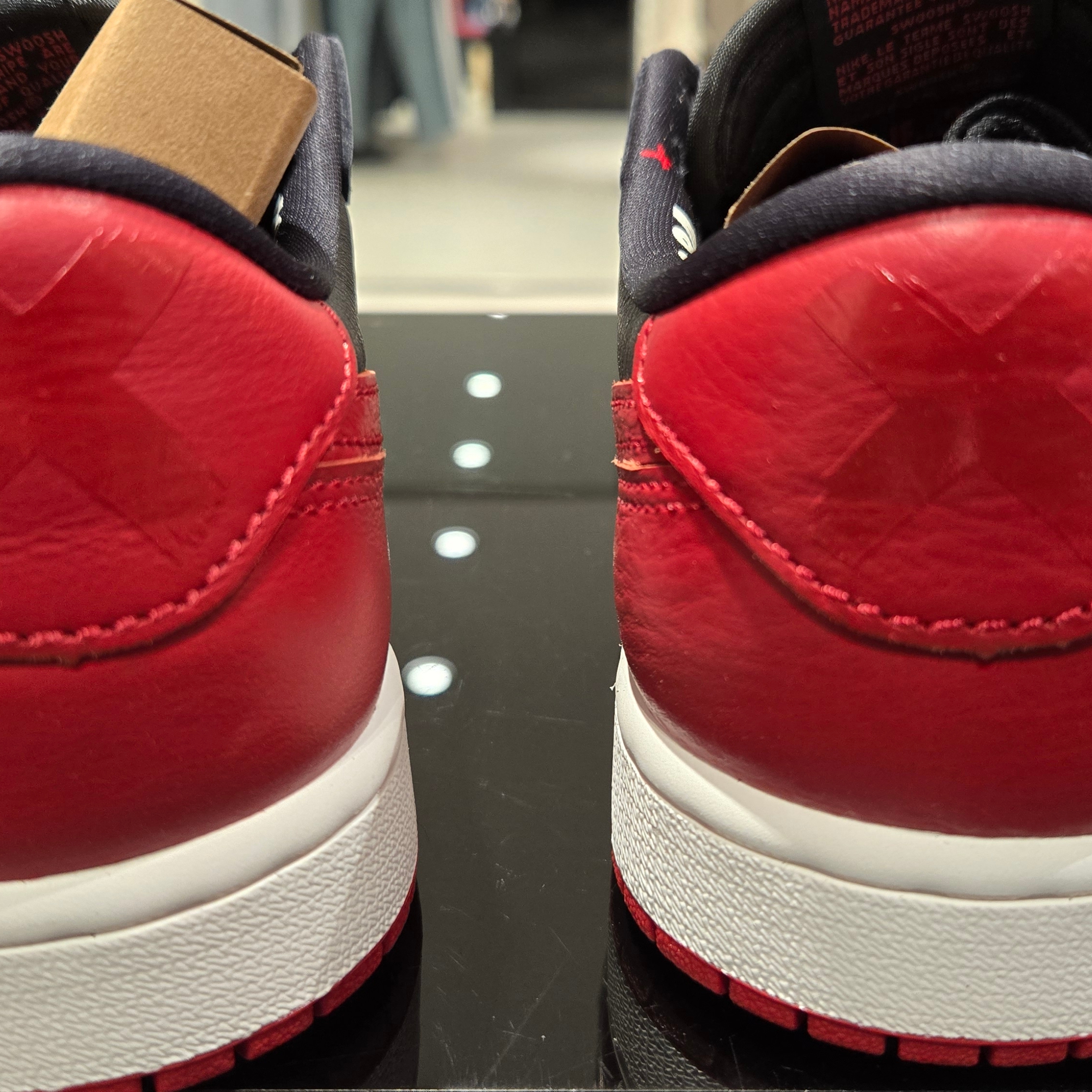 Jordan 1 Retro Low OG Banned 2026 착용 스타일 - 8