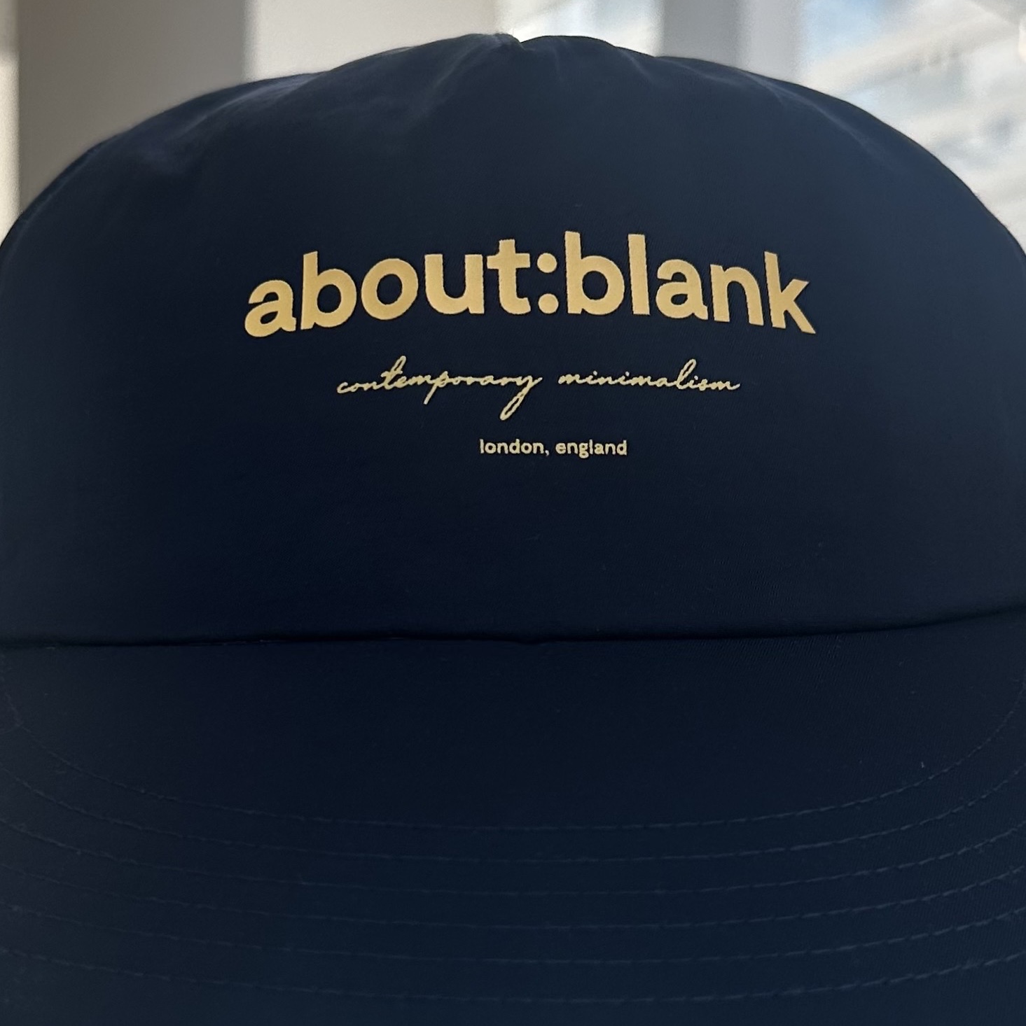 [KREAM 단독] About:Blank KREAM Exclusive T-Shirt Oat - 26FW, [KREAM 단독] [재입고] About:Blank Monogram Contrast Cap Ecru Navy - 26SS 착용 스타일 - 8