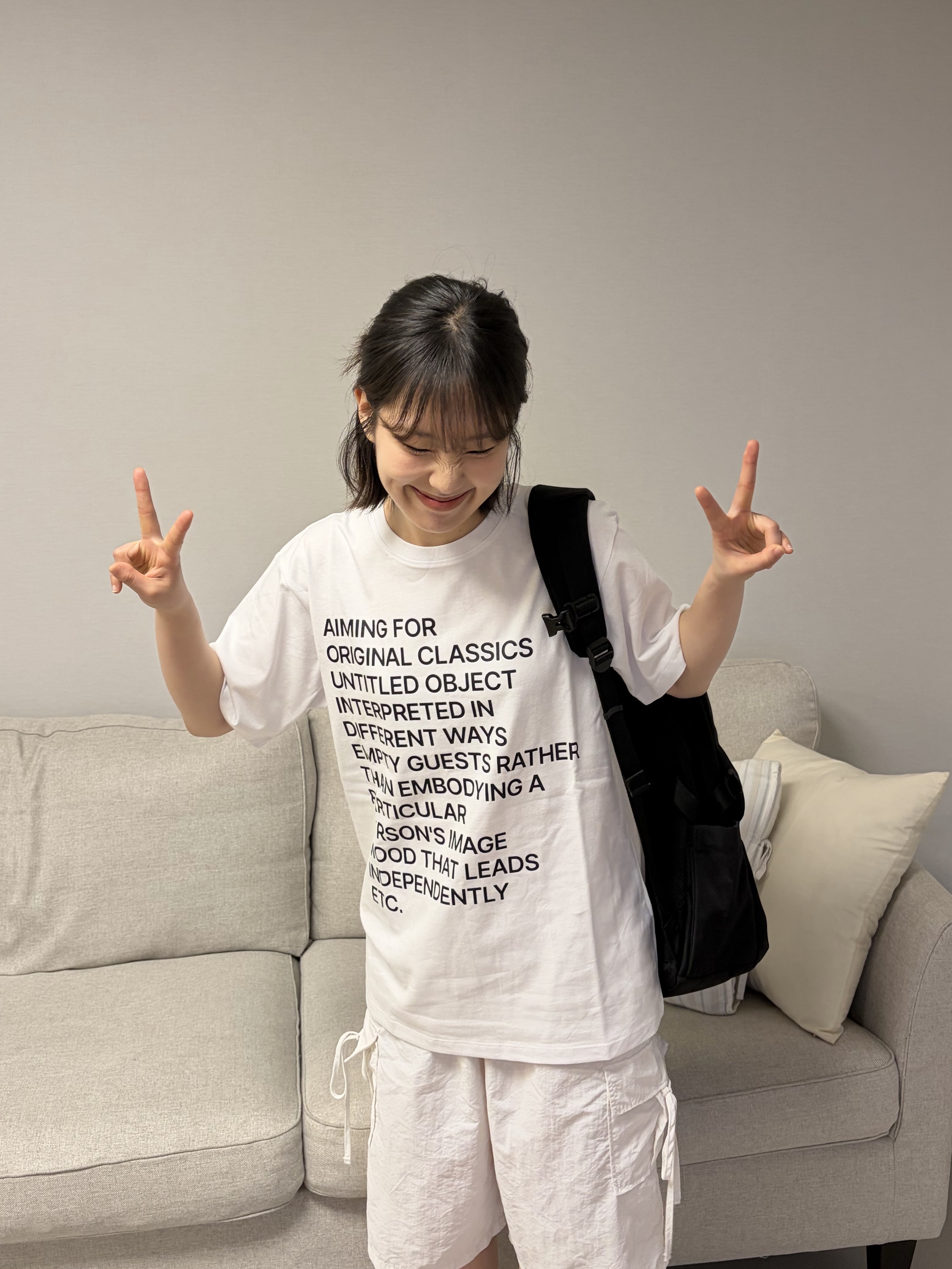 MILLO WOMEN Lettering Archive T-shirts White 착용 스타일 - 4