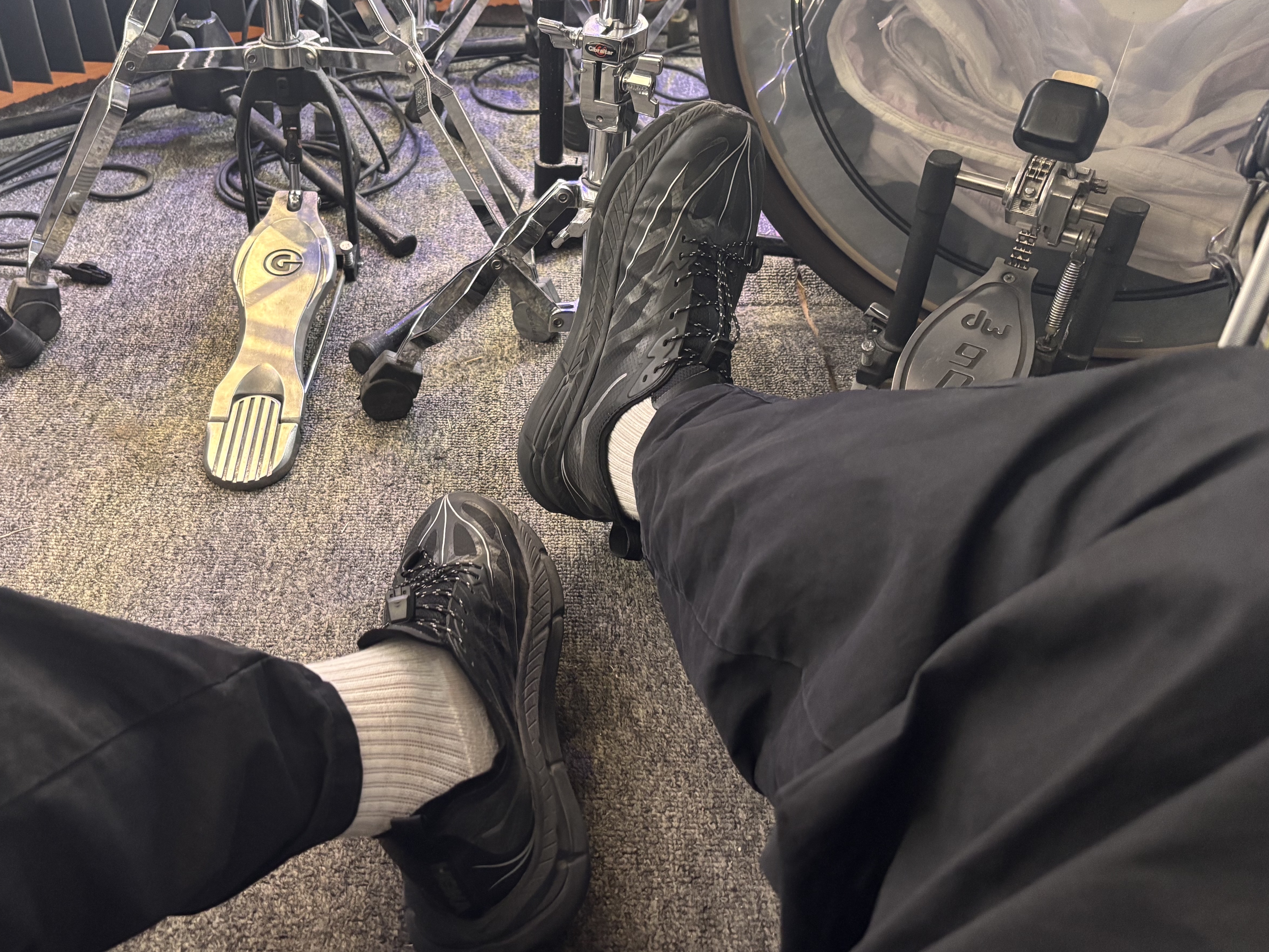 Hoka Mafate Speed 4 Lite Black Outer Orbit 착용 스타일