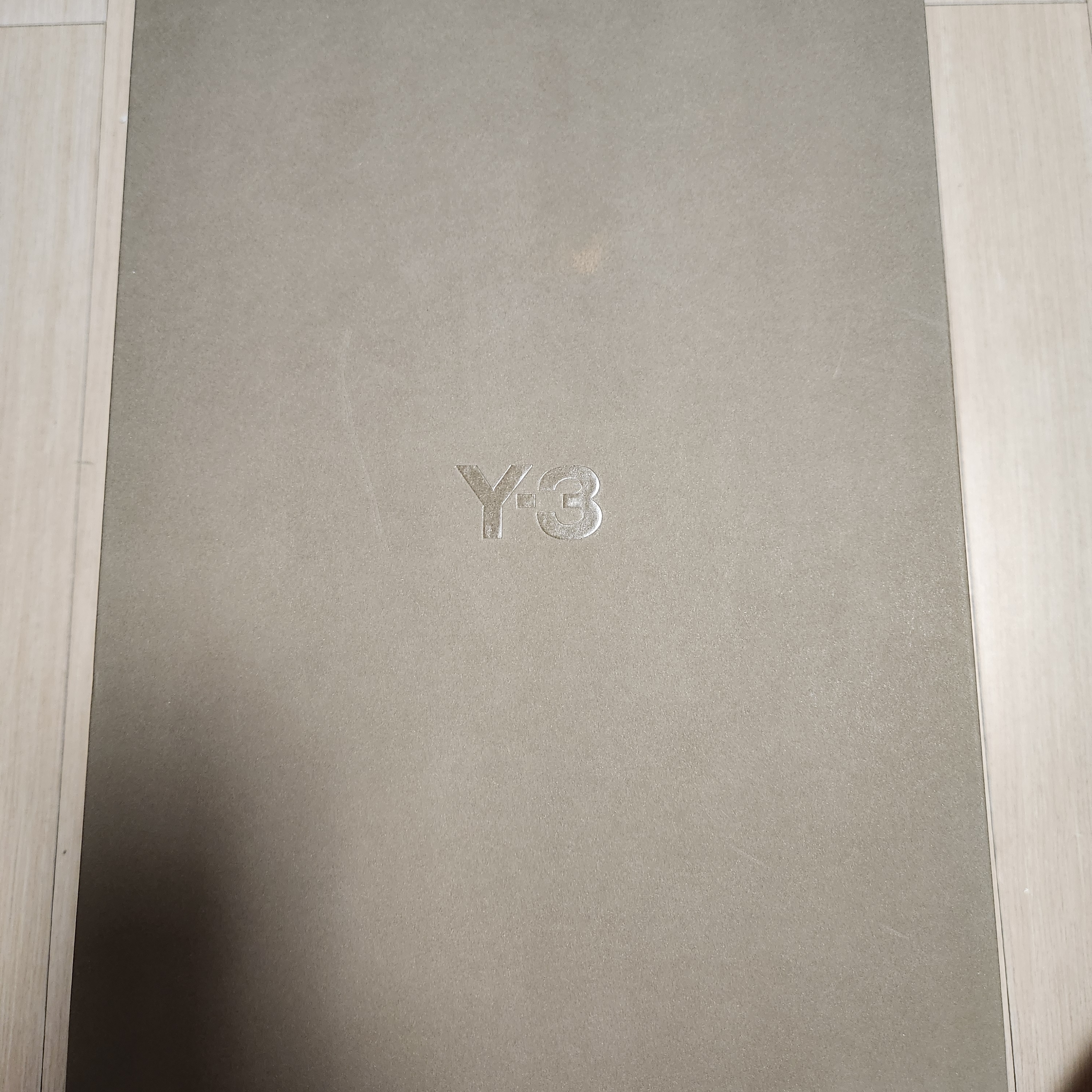 Y-3 Adios Pro 4 Off White Black 착용 스타일 - 7