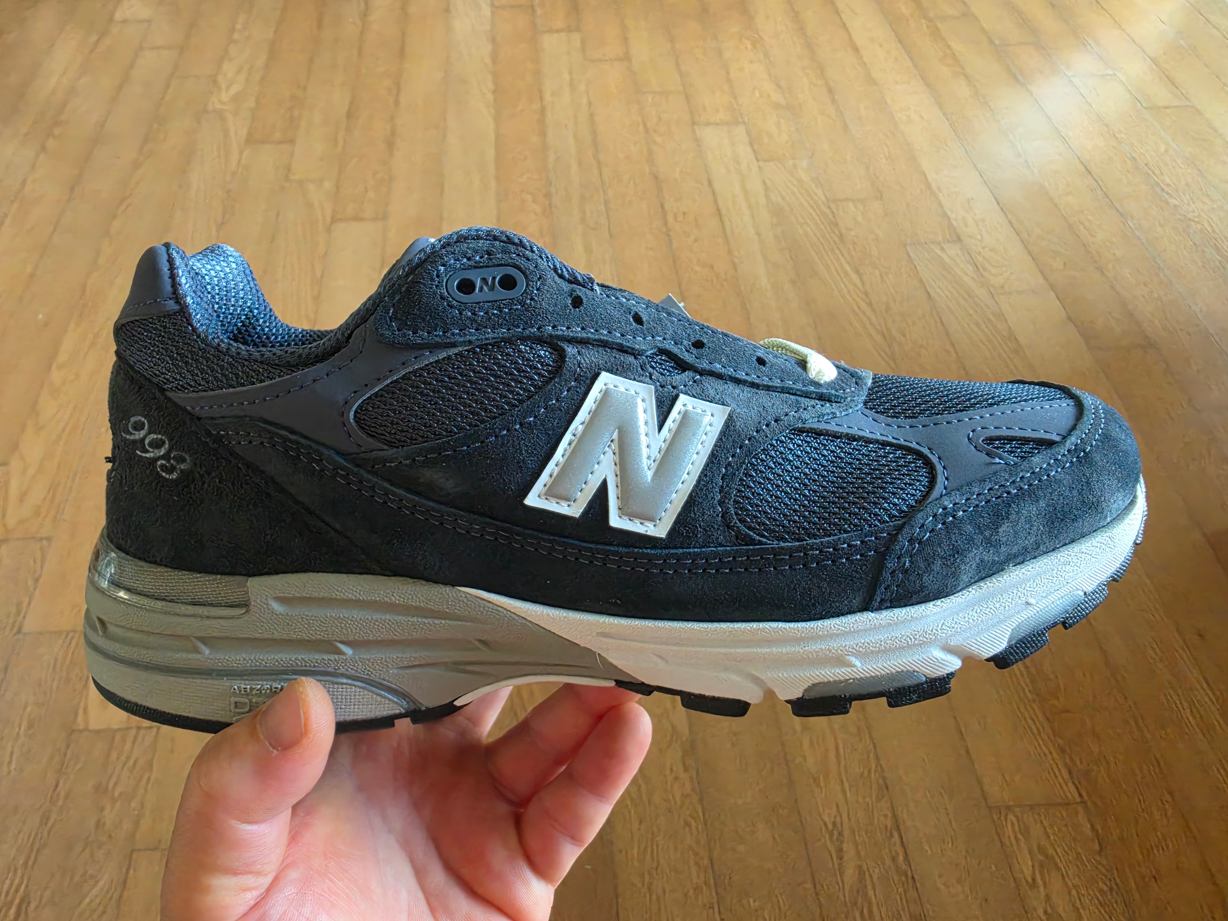 New Balance x Kith 993 Made in USA Asteroid 착용 스타일 - 3
