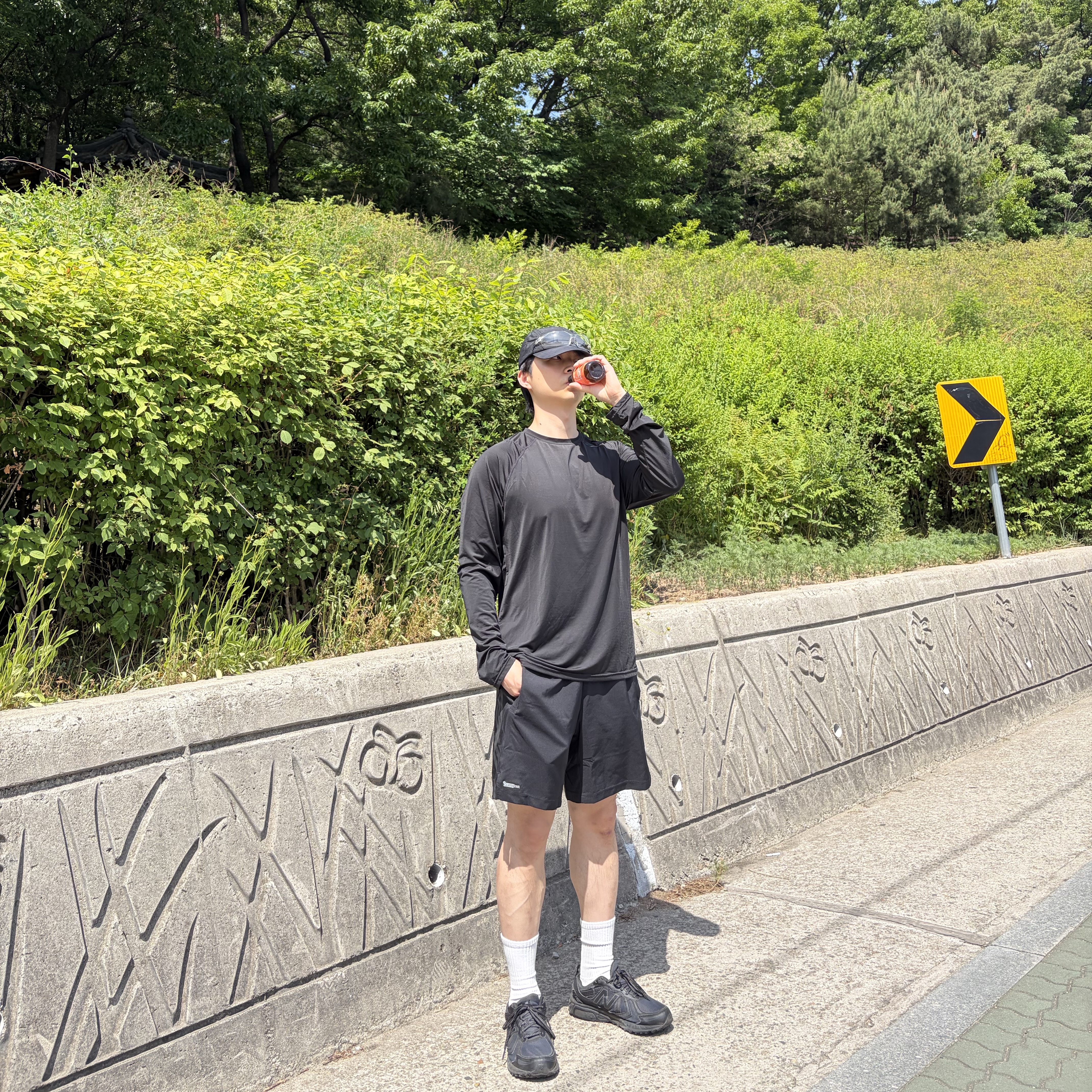 DECATHLON Rockrider Adult Cycling Sunglasses Category 0 ST 100, New Balance 410v5 Black - 2E Wide 착용 스타일 - 3
