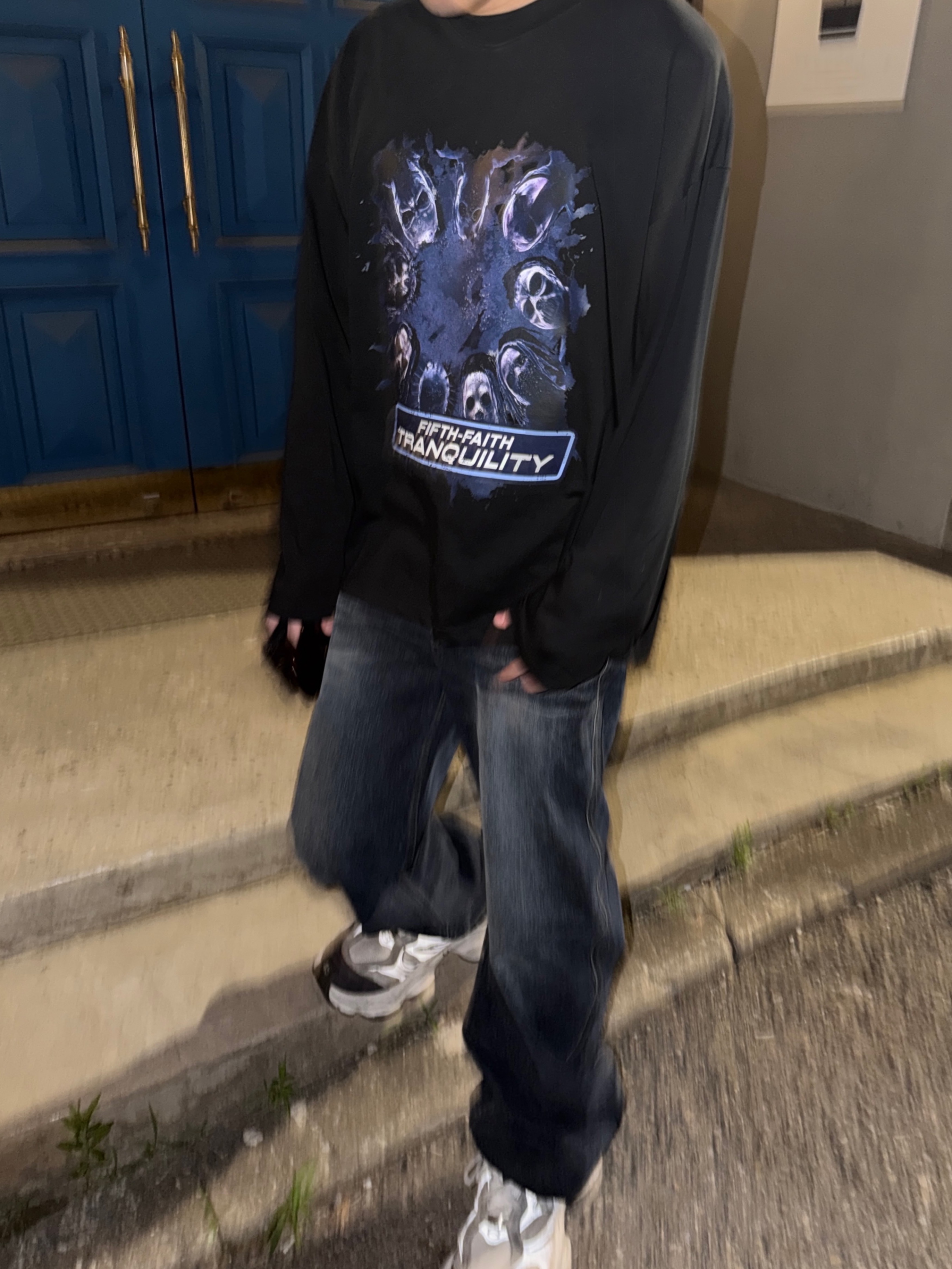 CSC Over Draped Denim Pants Mid Blue, CSC Tranquility Long Sleeve T-Shirt 착용 스타일 - 1