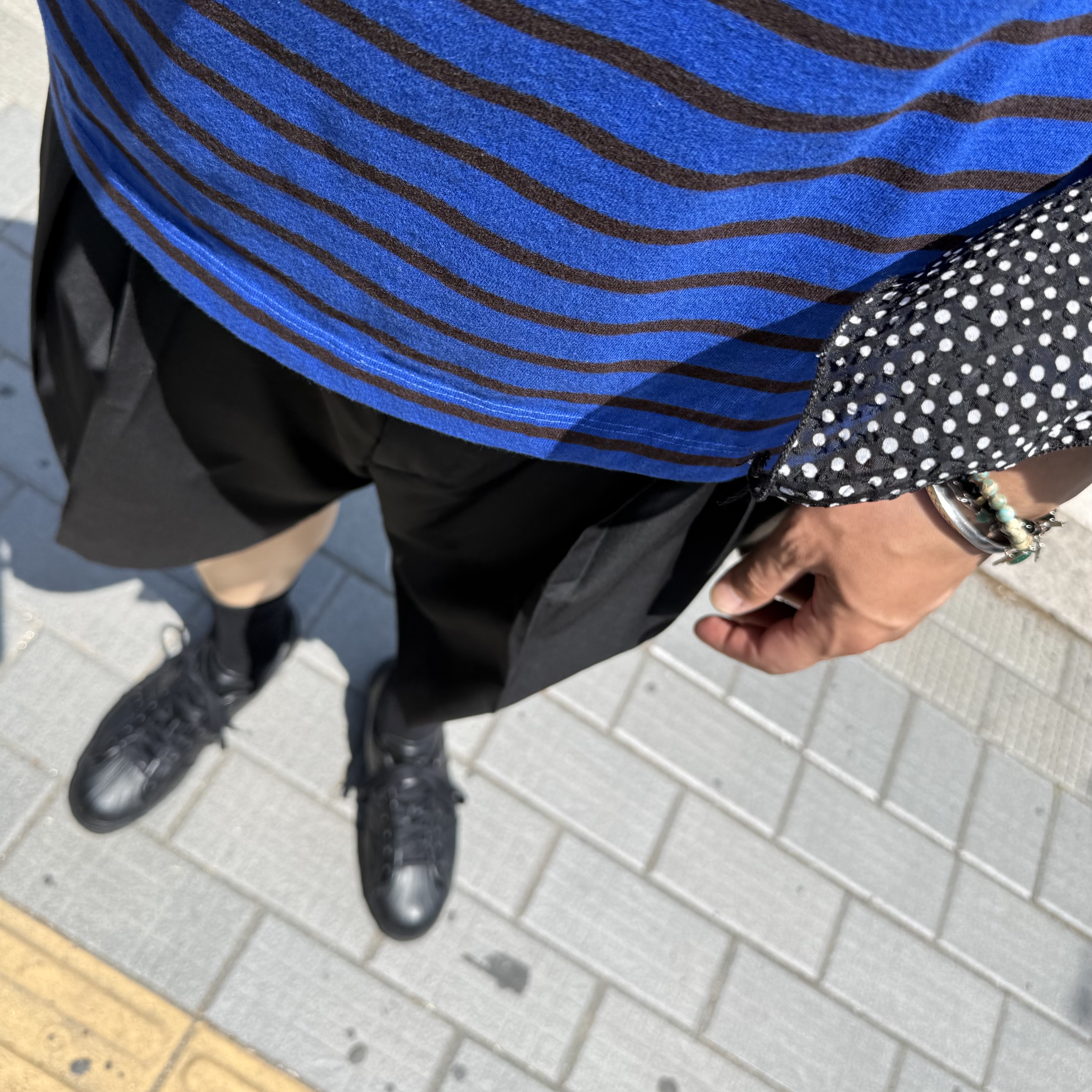 Y-3 Superstar Triple Black 착용 스타일