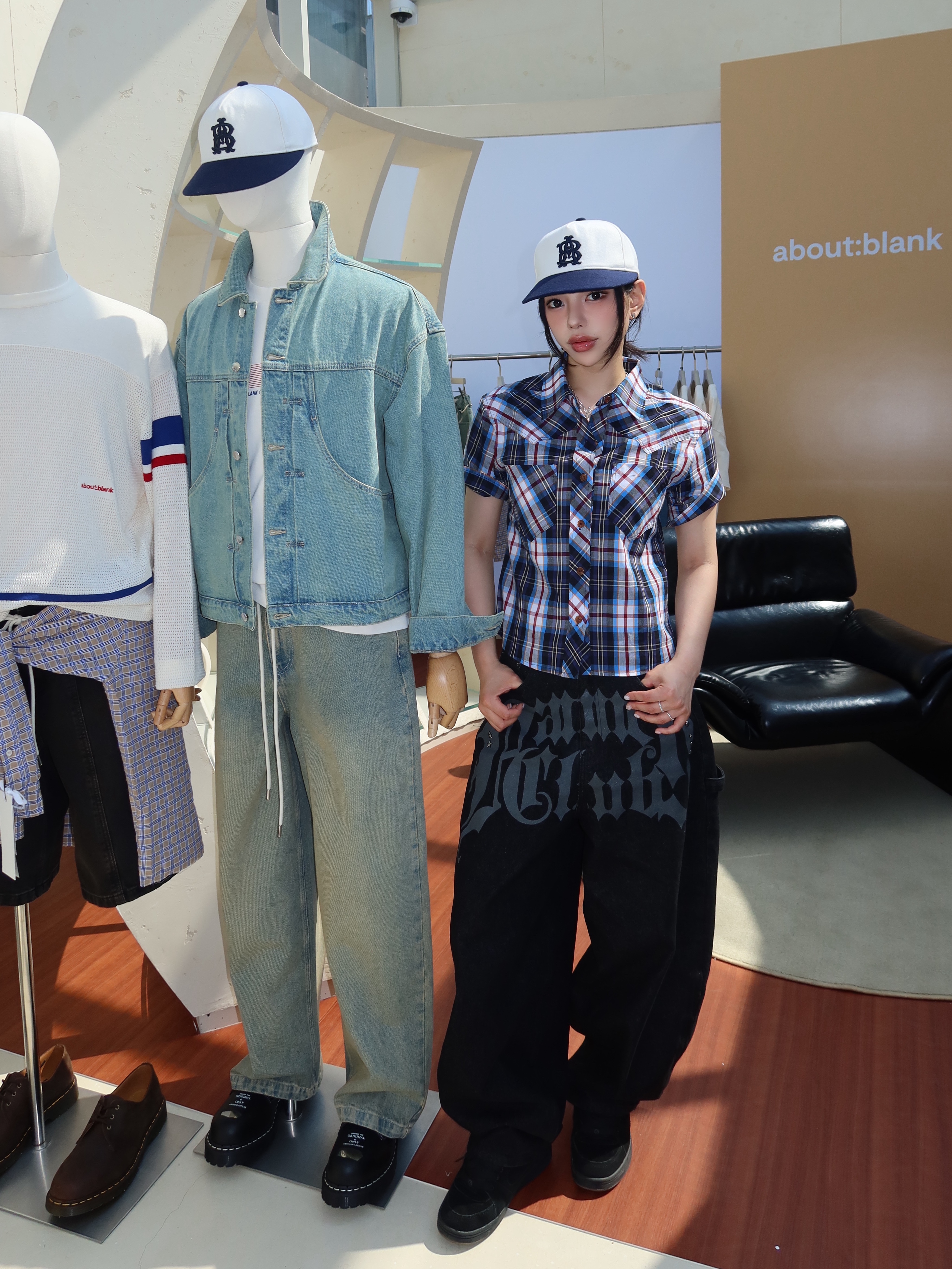 [KREAM 단독] [재입고] About:Blank Monogram Contrast Cap Ecru Navy - 26SS 착용 스타일 - 4